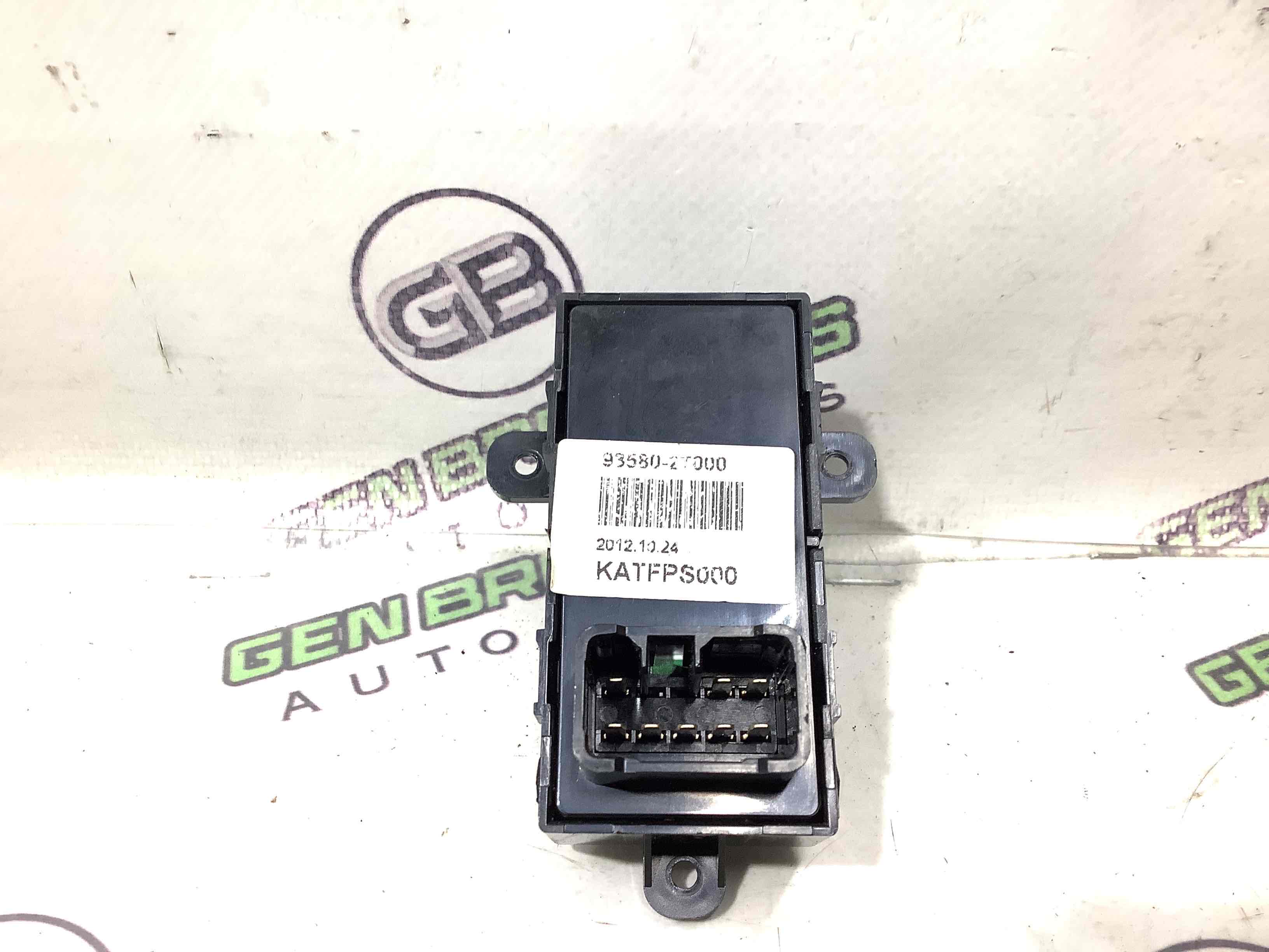 Кнопки керування склопідйомниками