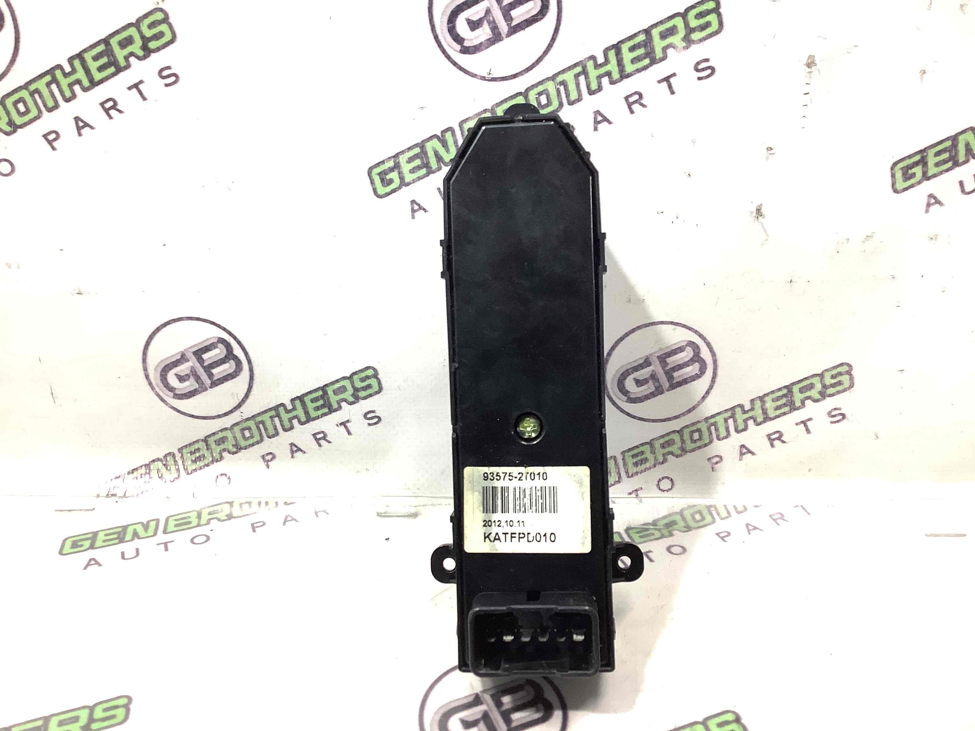 Кнопки керування склопідйомниками