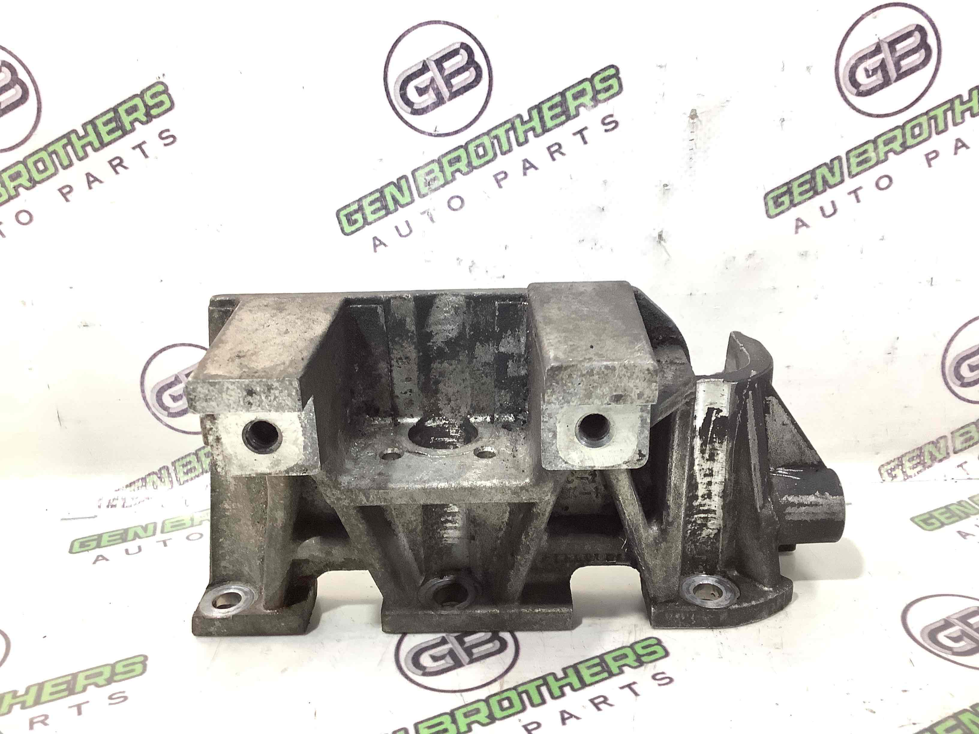 Кронштейн компрессора кондиционера