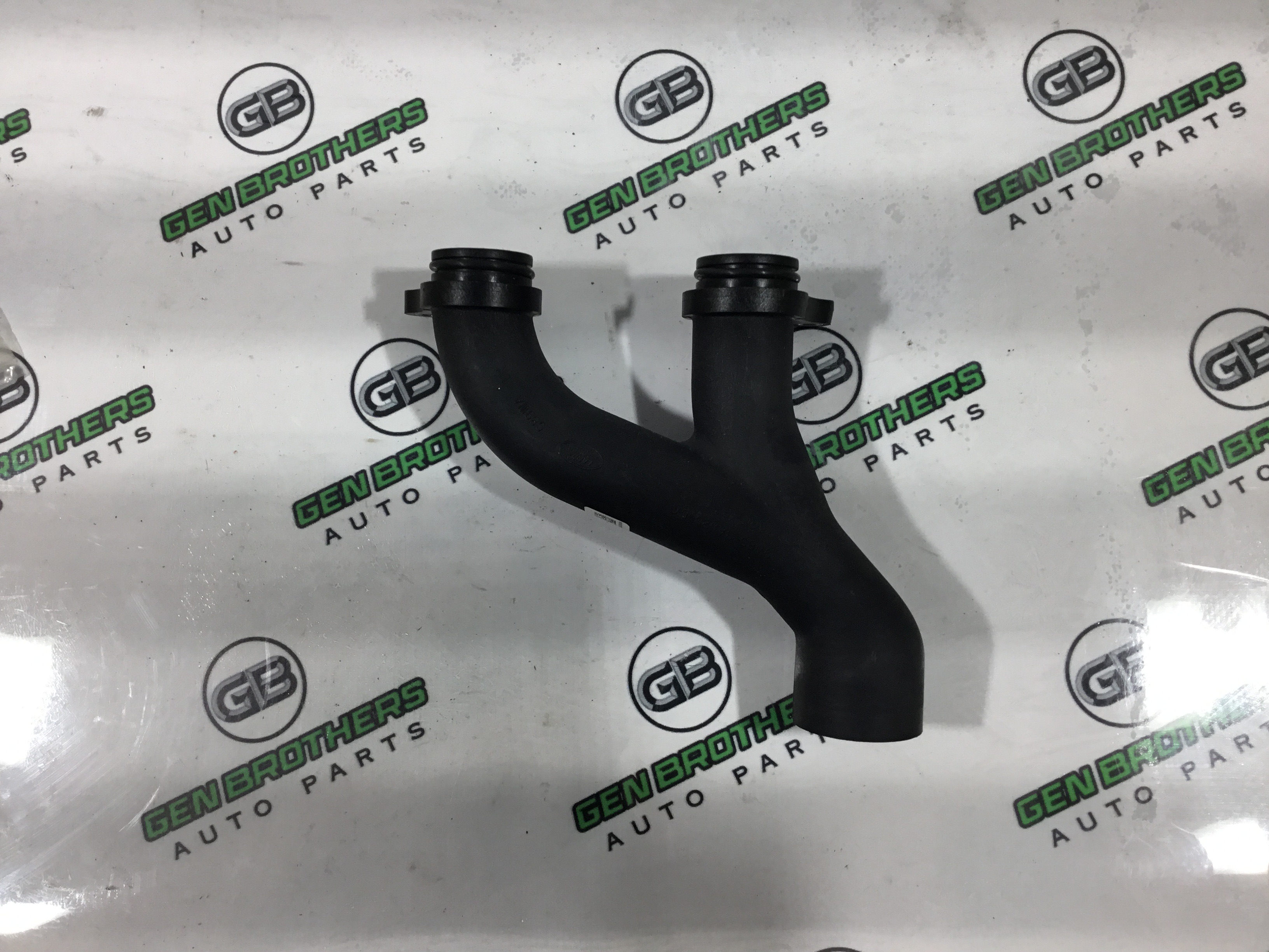 Патрубок трубопровід, шланг