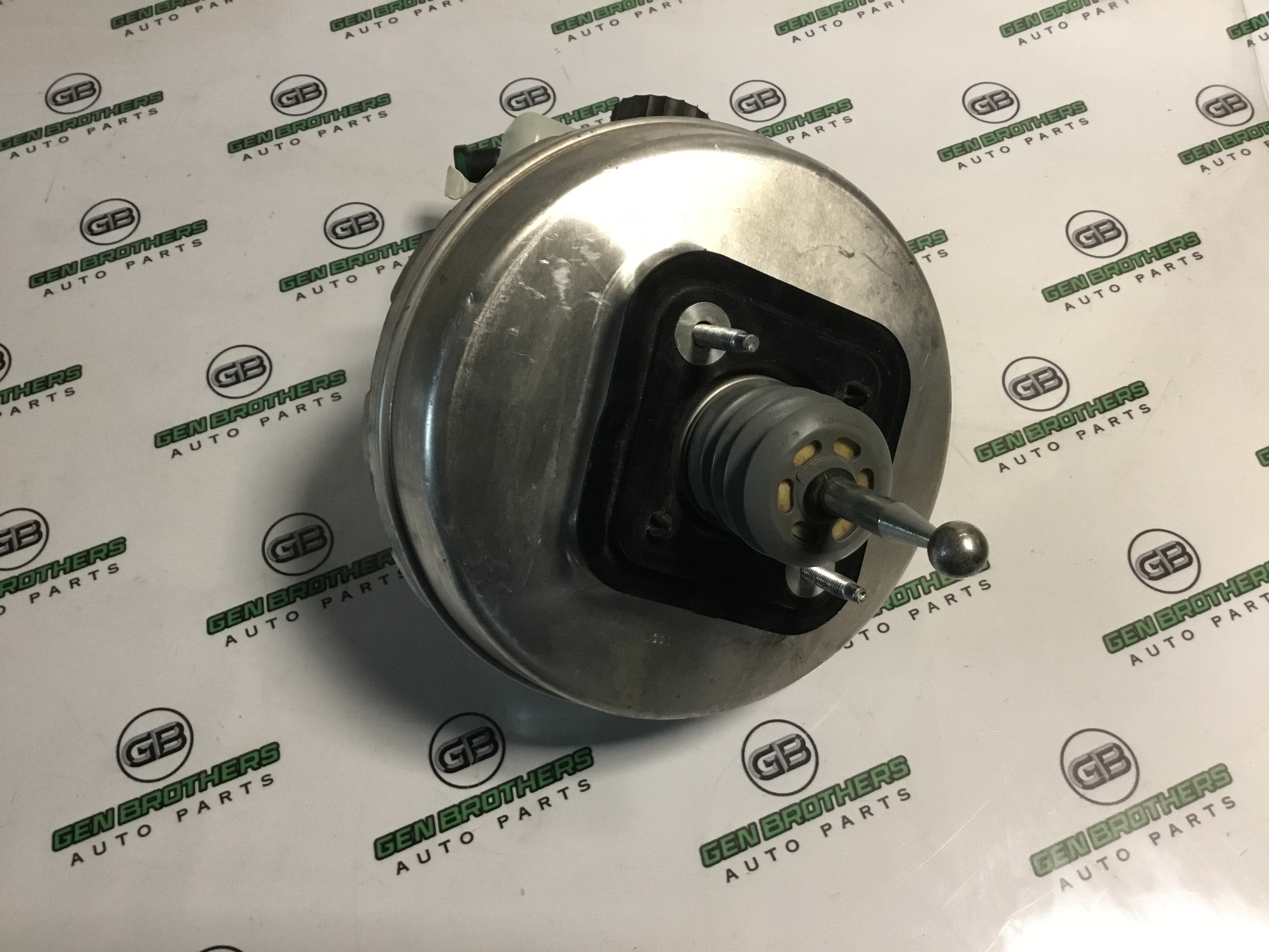 Вакуумний підсилювач гальм