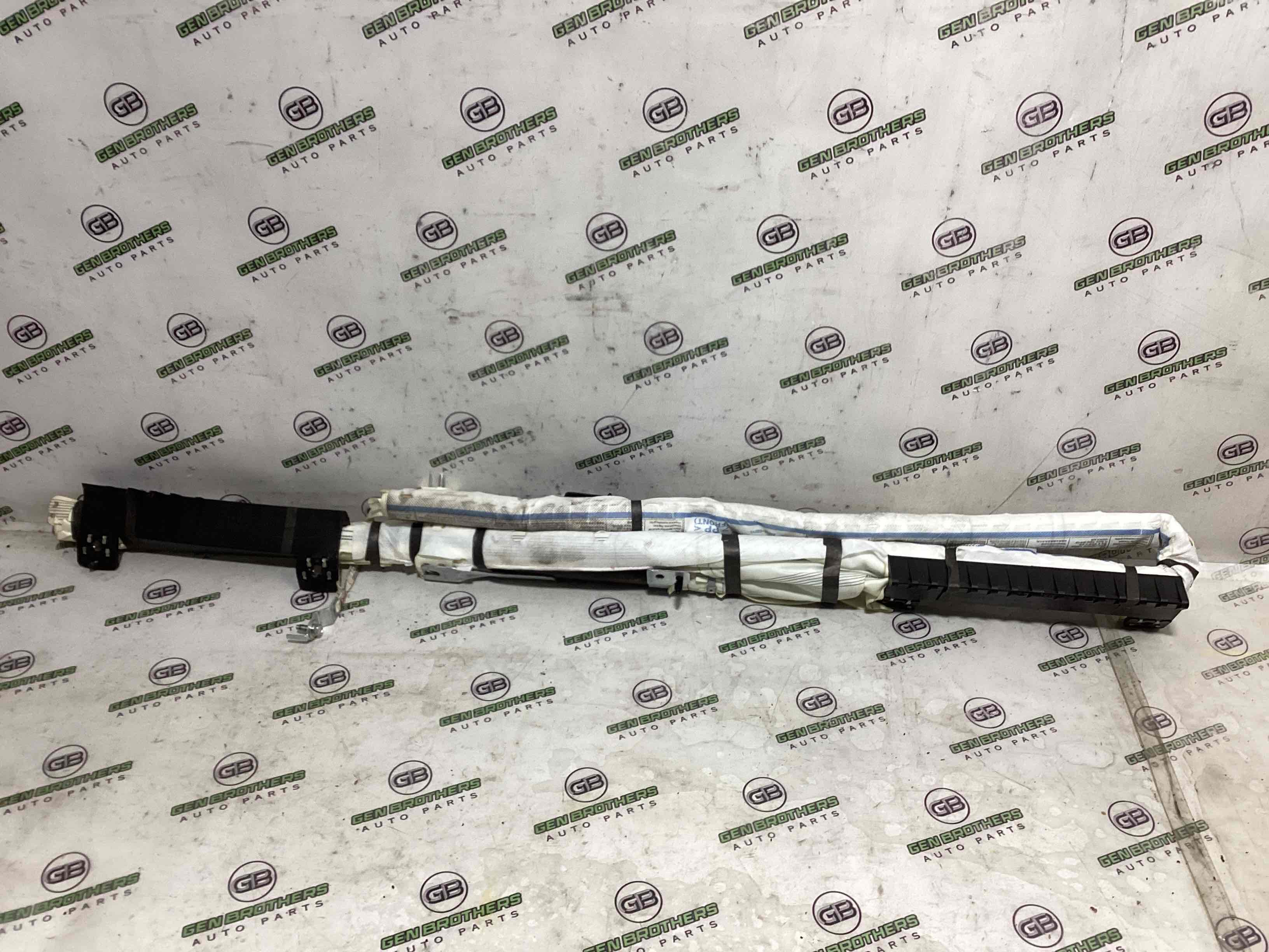 Подушка безпеки збоку шторка