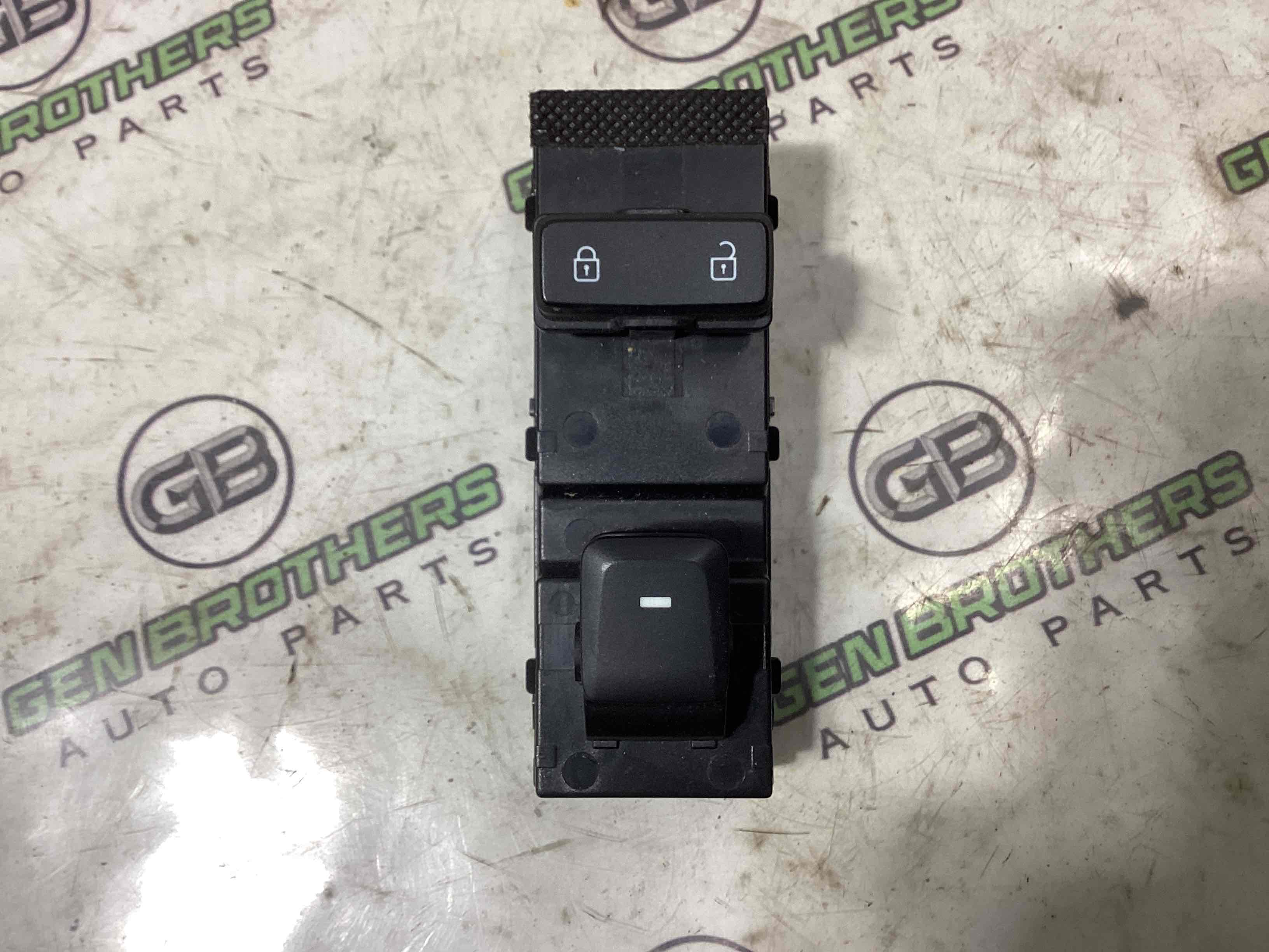 Кнопки керування склопідйомниками