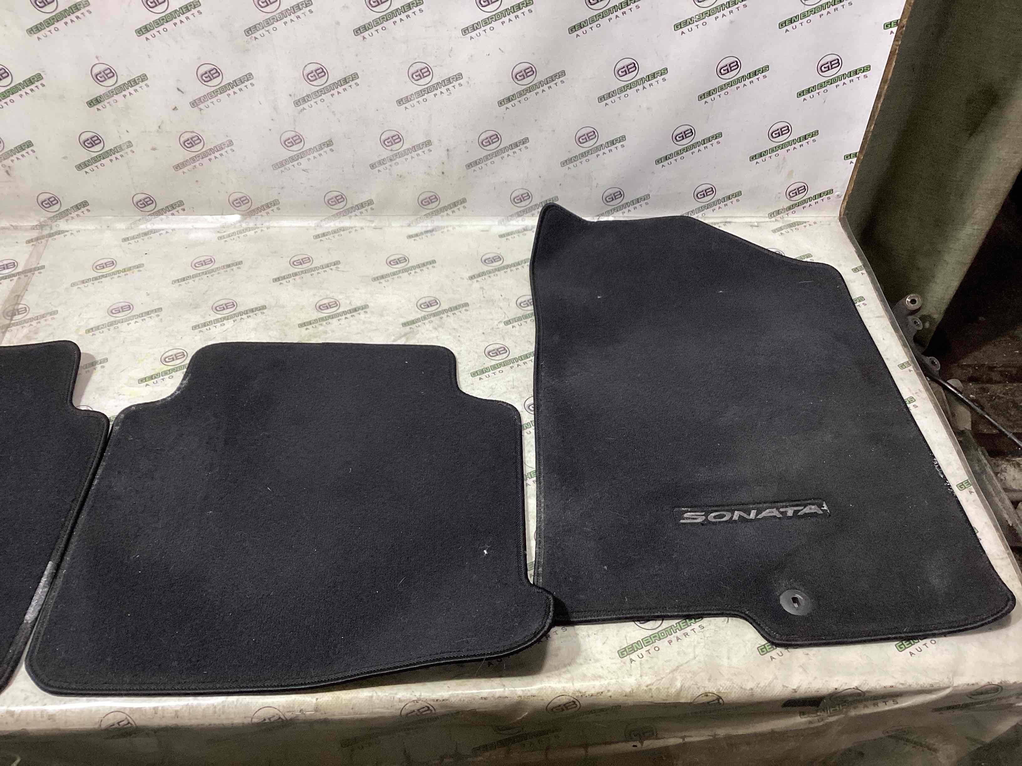 Килимки комплекти, підлога салону