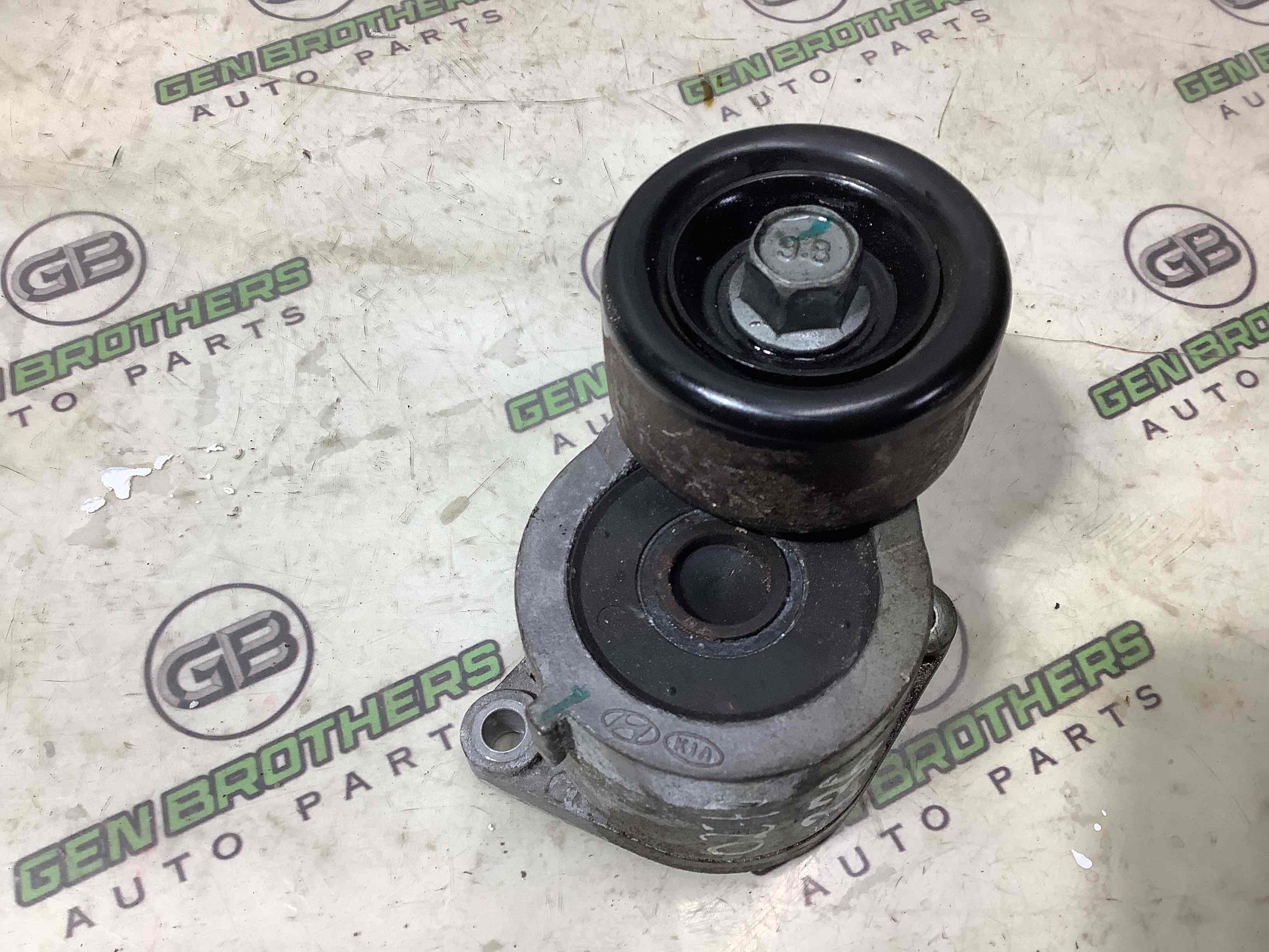 Механізм натягу ременя, ланцюга, ролика