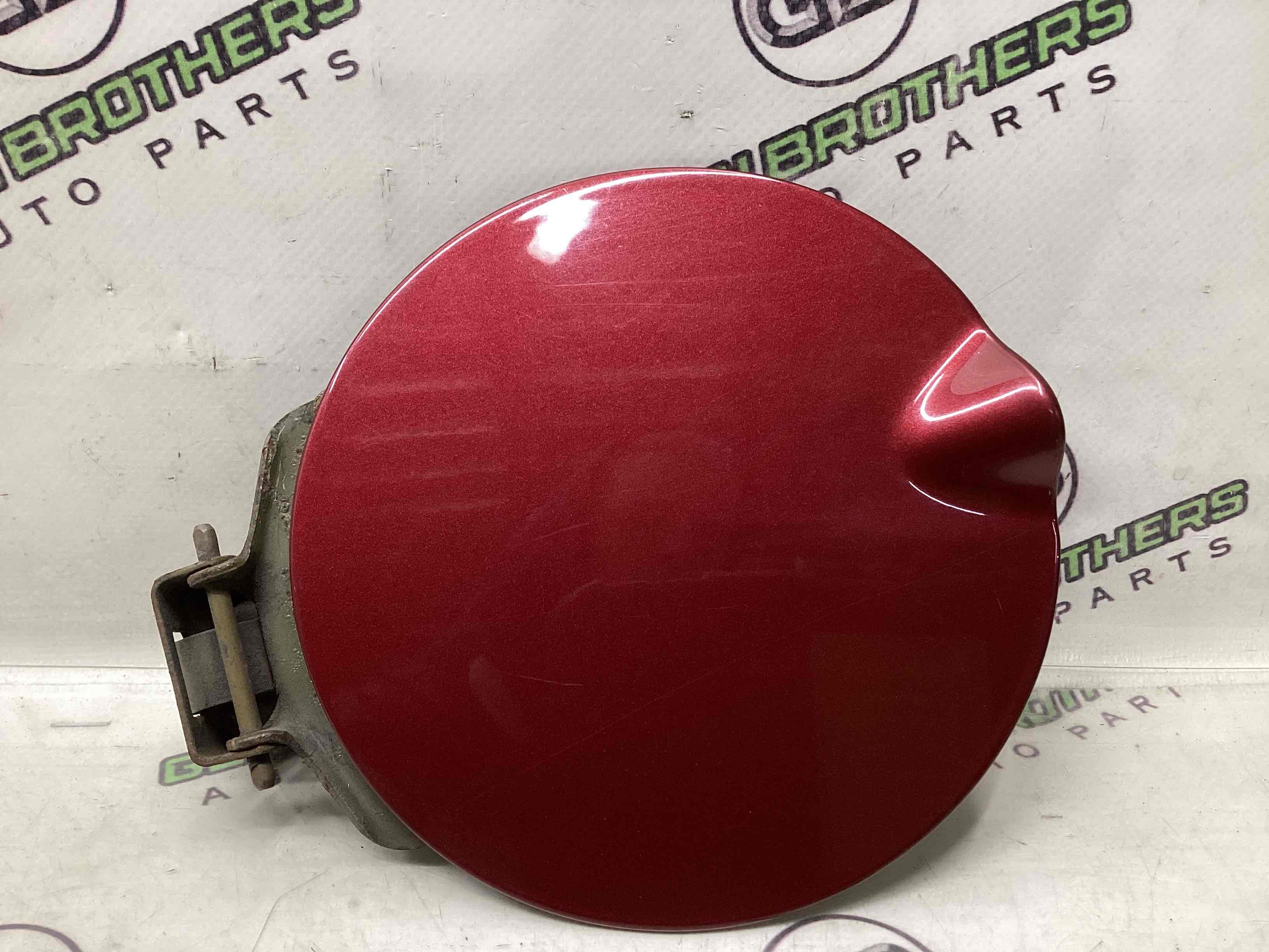 Лючок бензобака