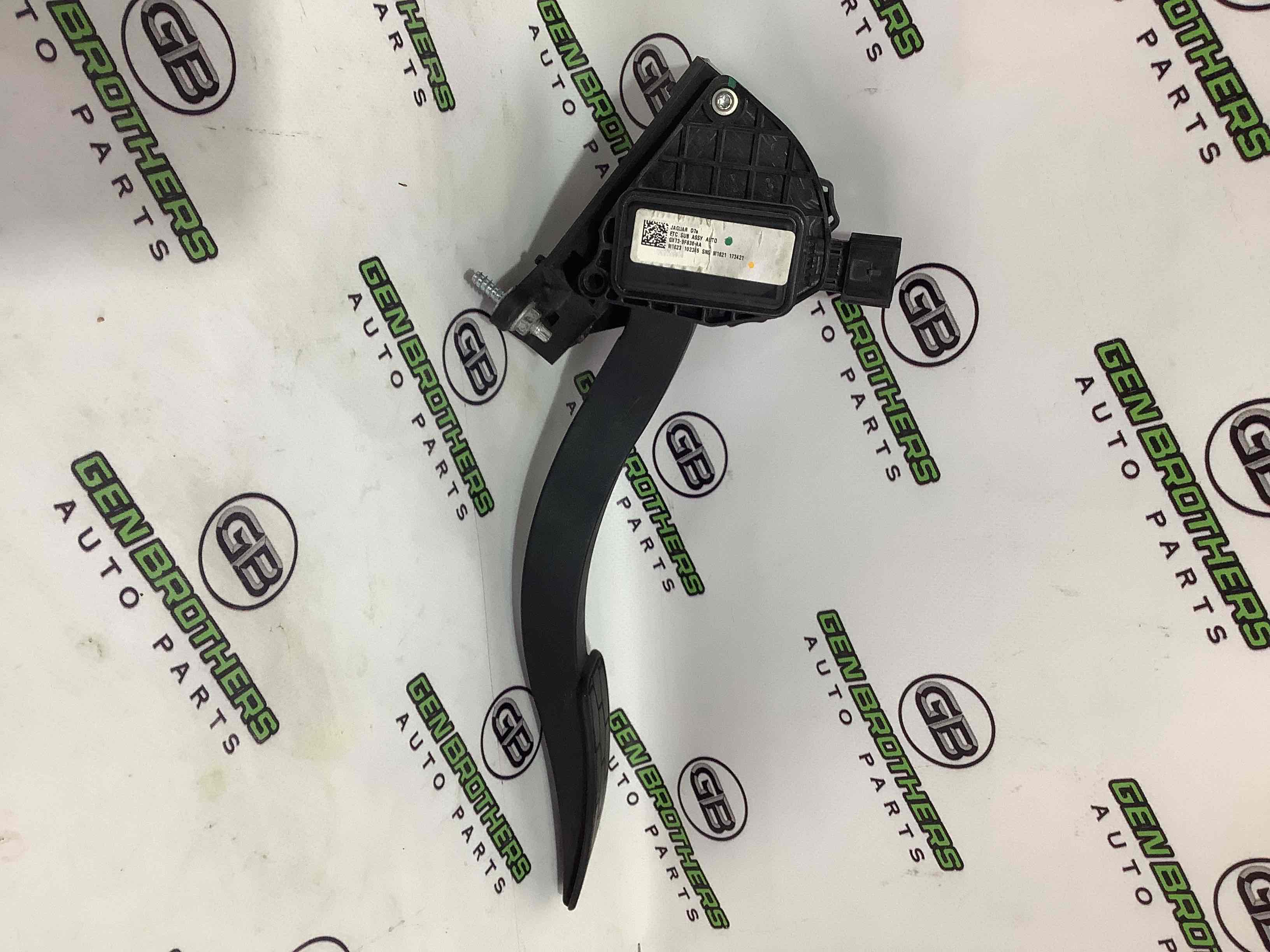 Педаль газу