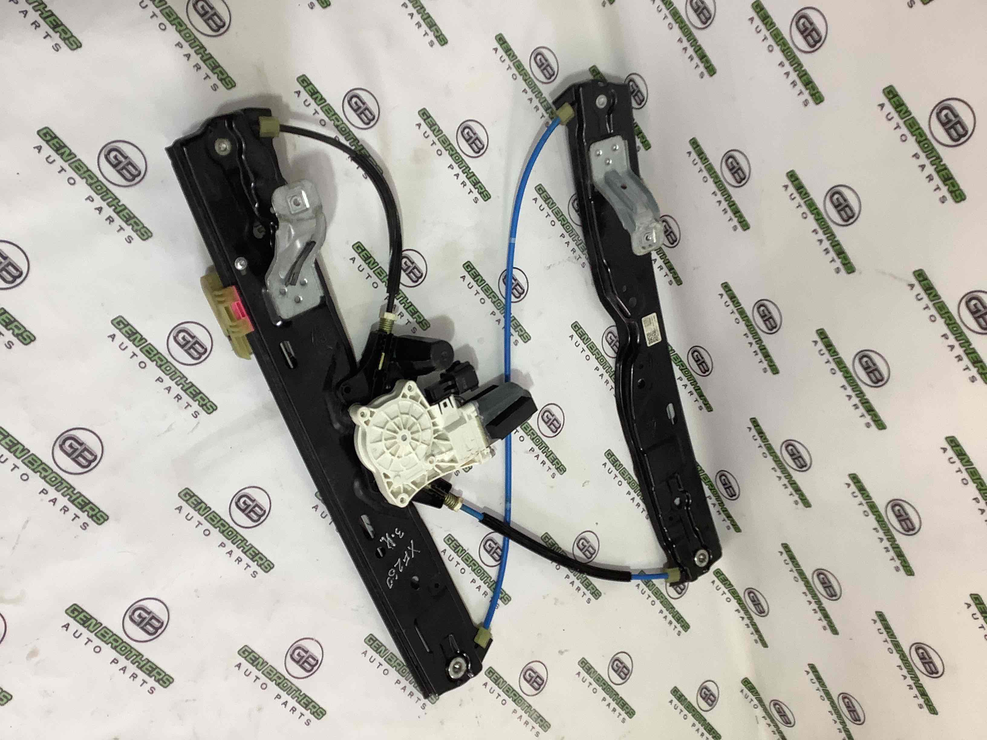 Склопідйомник задній лівий