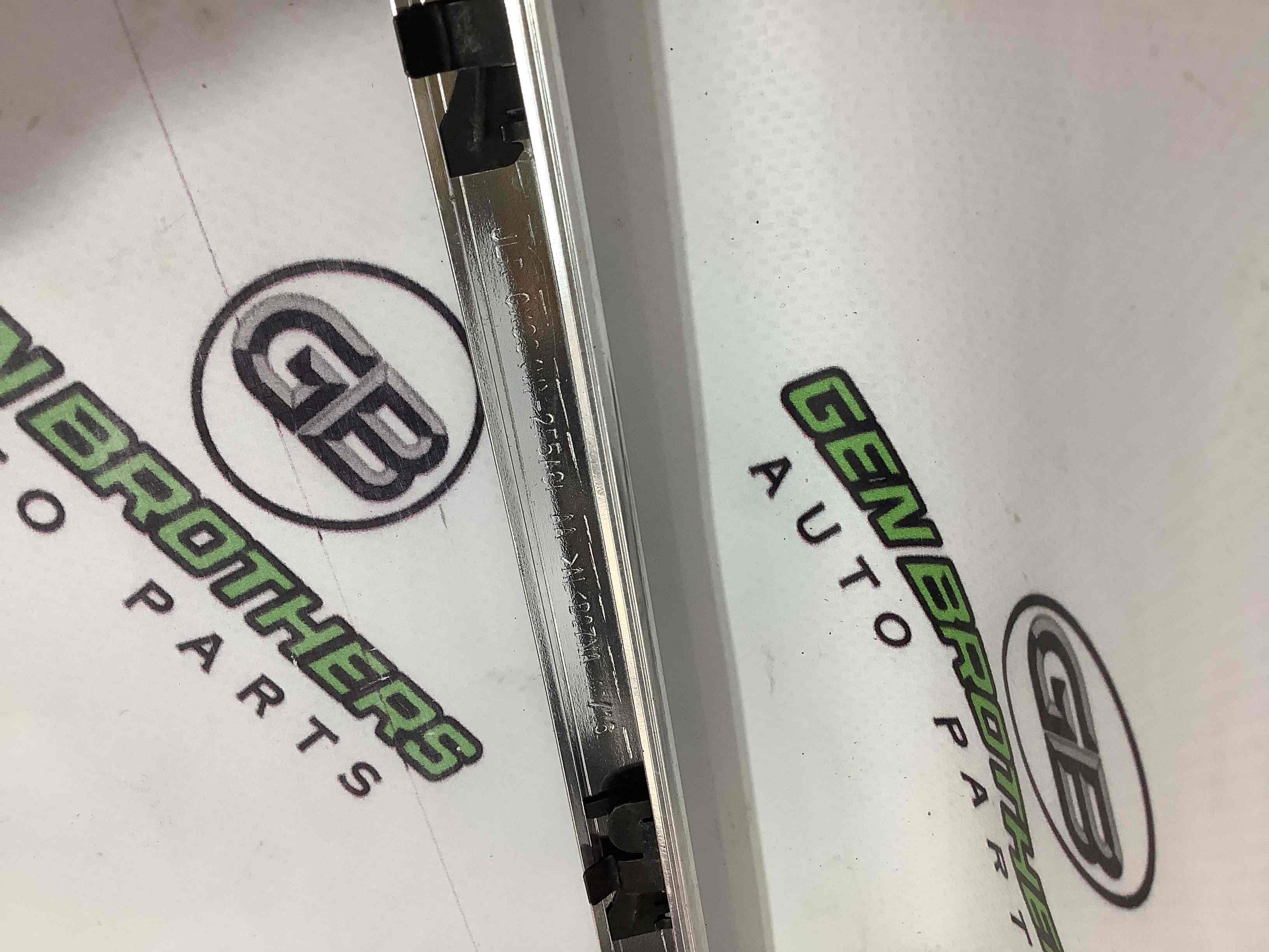 Молдинг двері задньої лівої