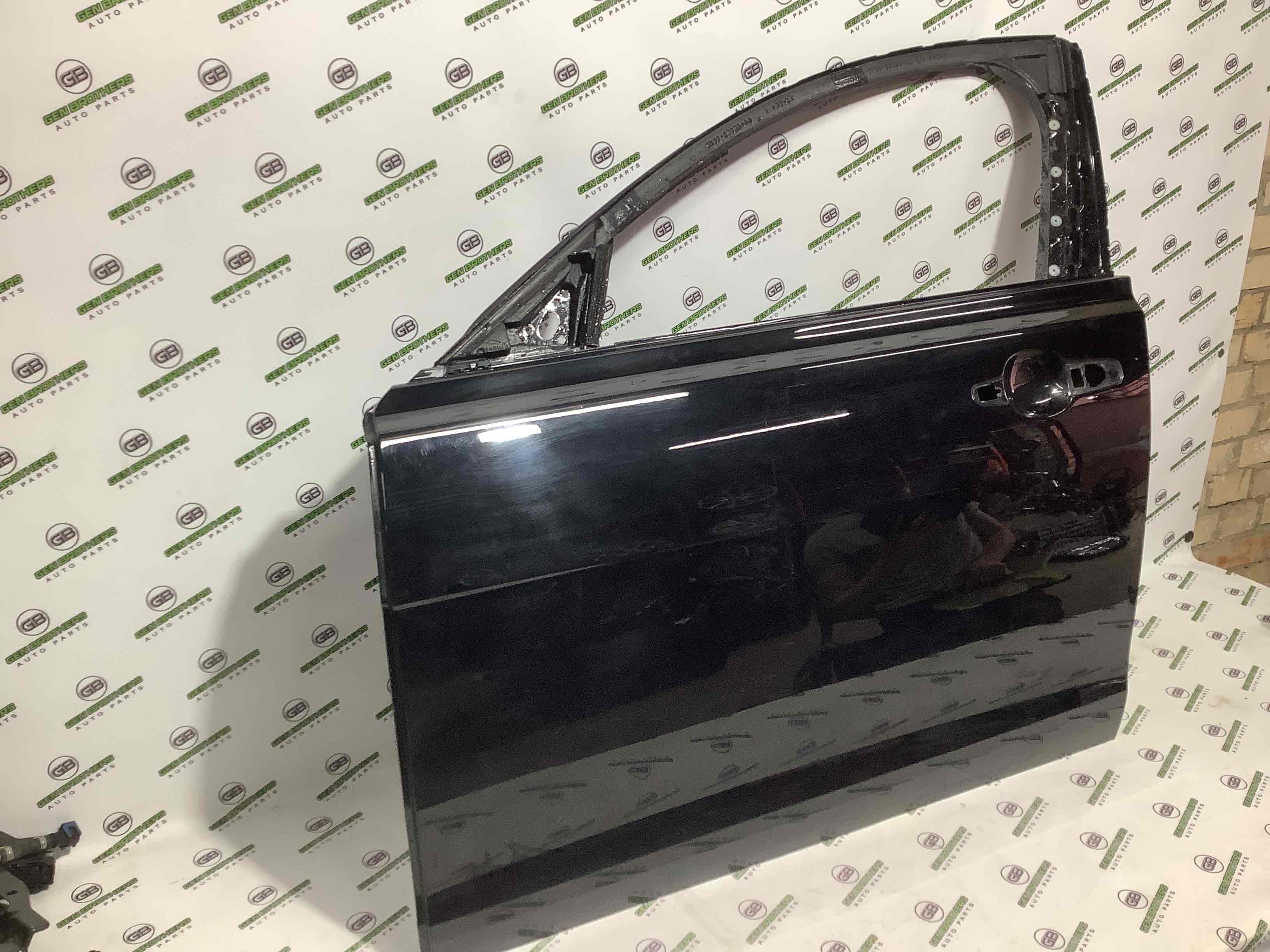 Двері передні ліві