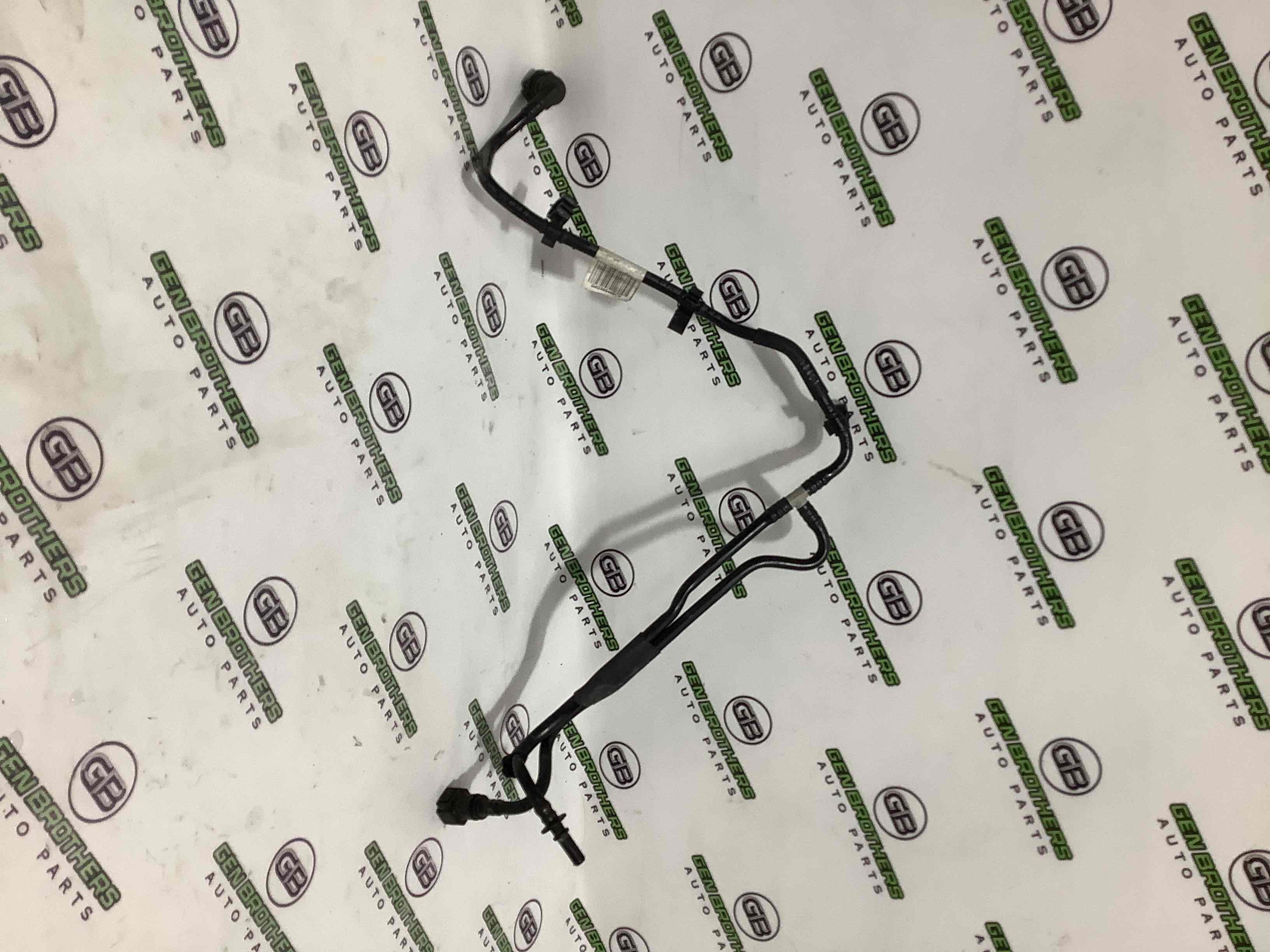 Трубка паливна