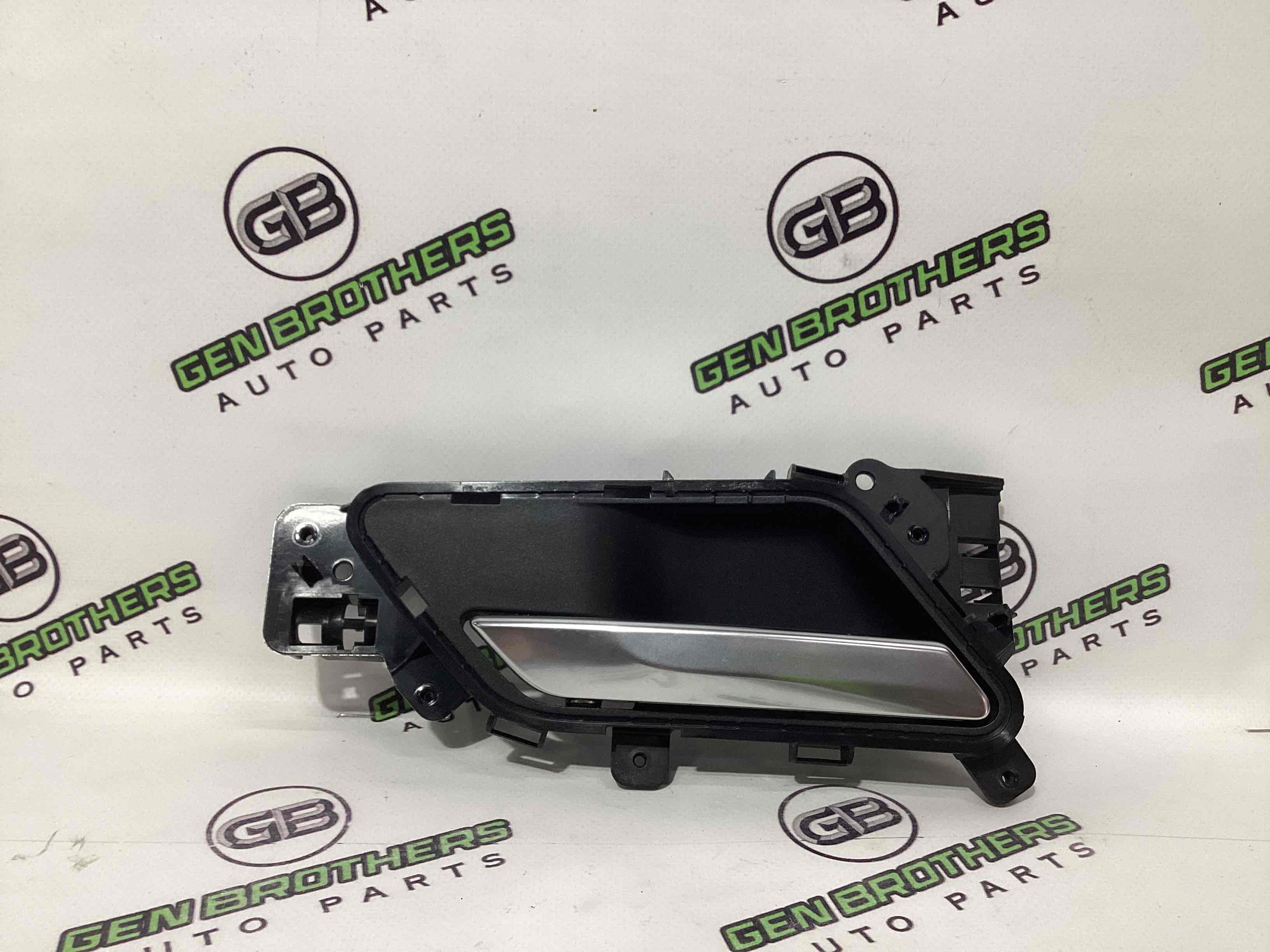 Ручка дверей салону внутрішня, поручень