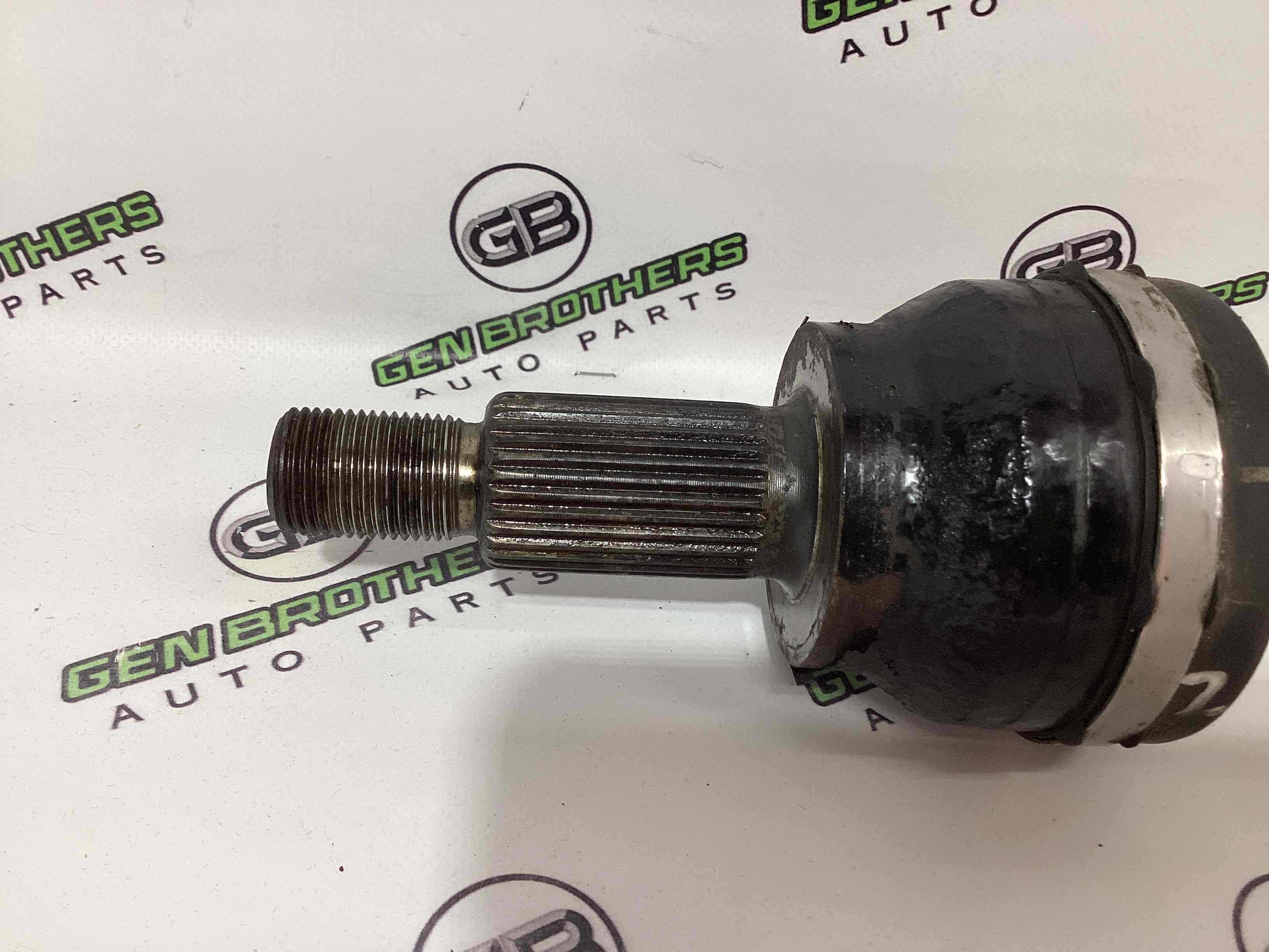 Привід піввісь задня права