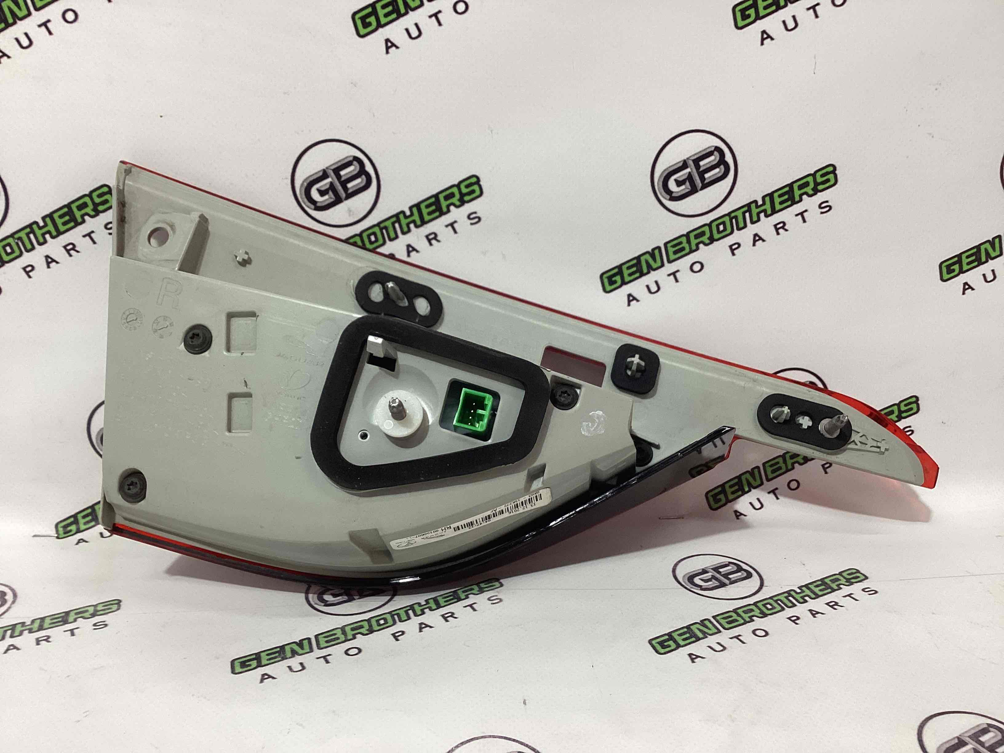 Ліхтар задній правий