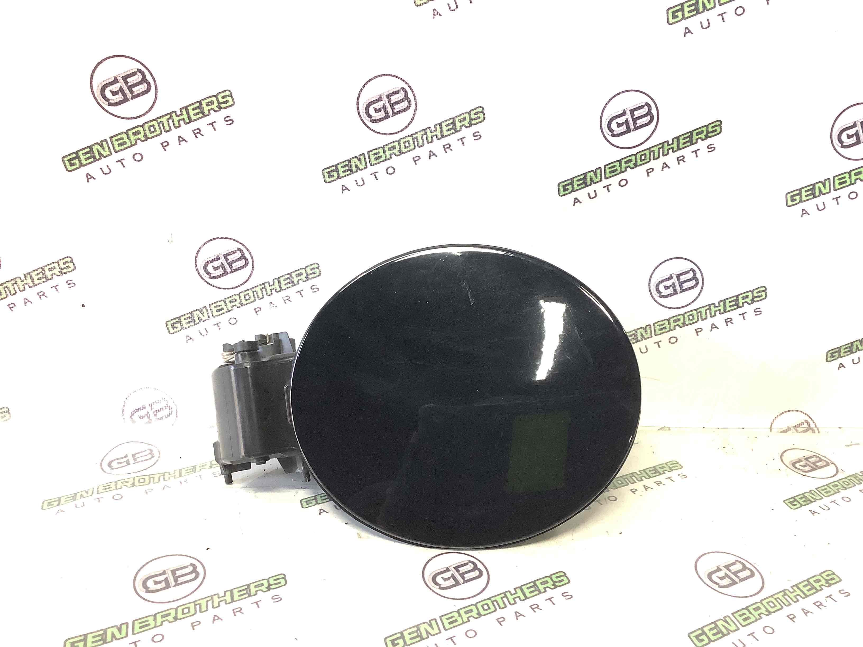 Лючок бензобака