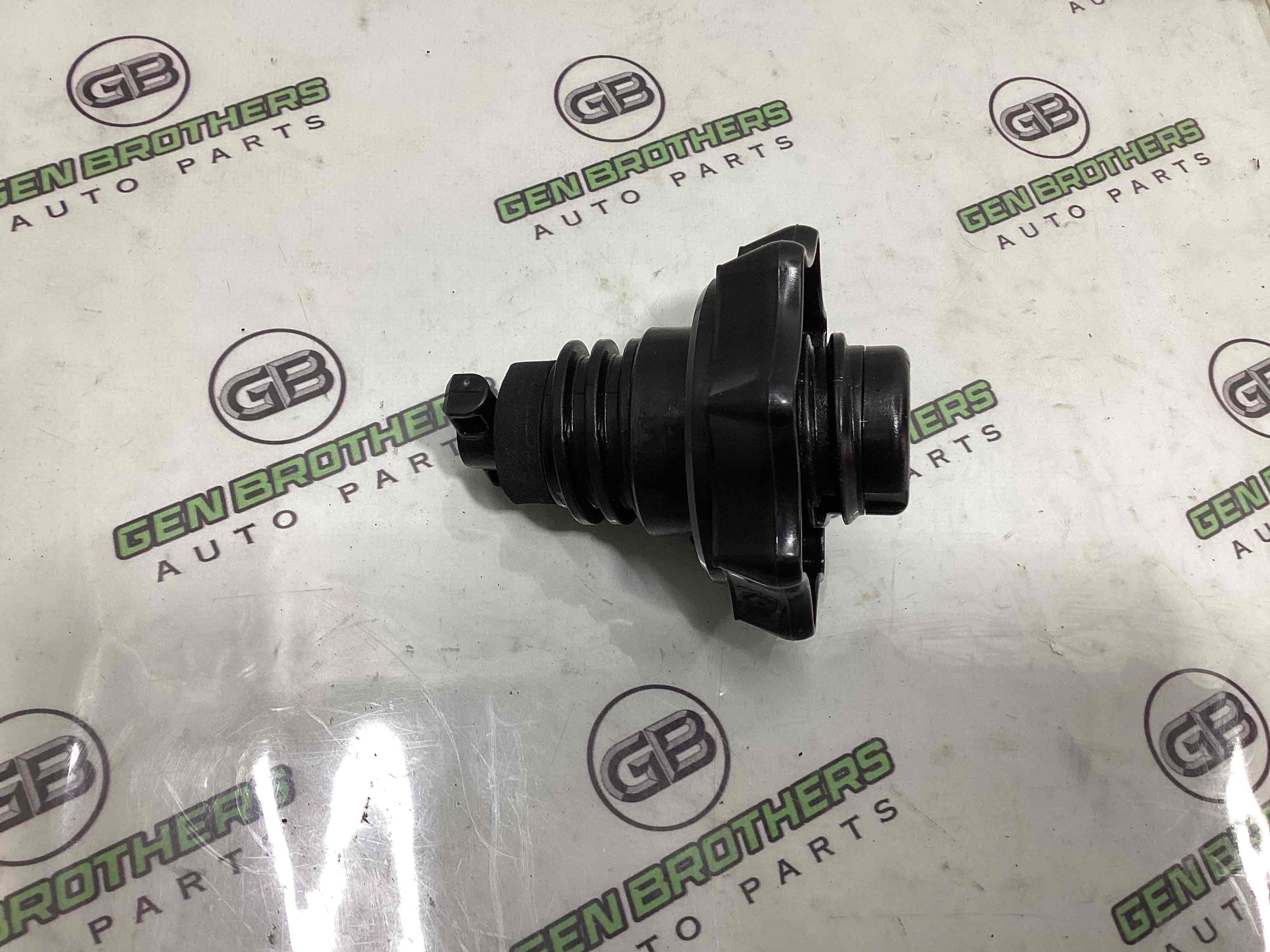 Колесо запасне, тримач, кронштейн, обшивка