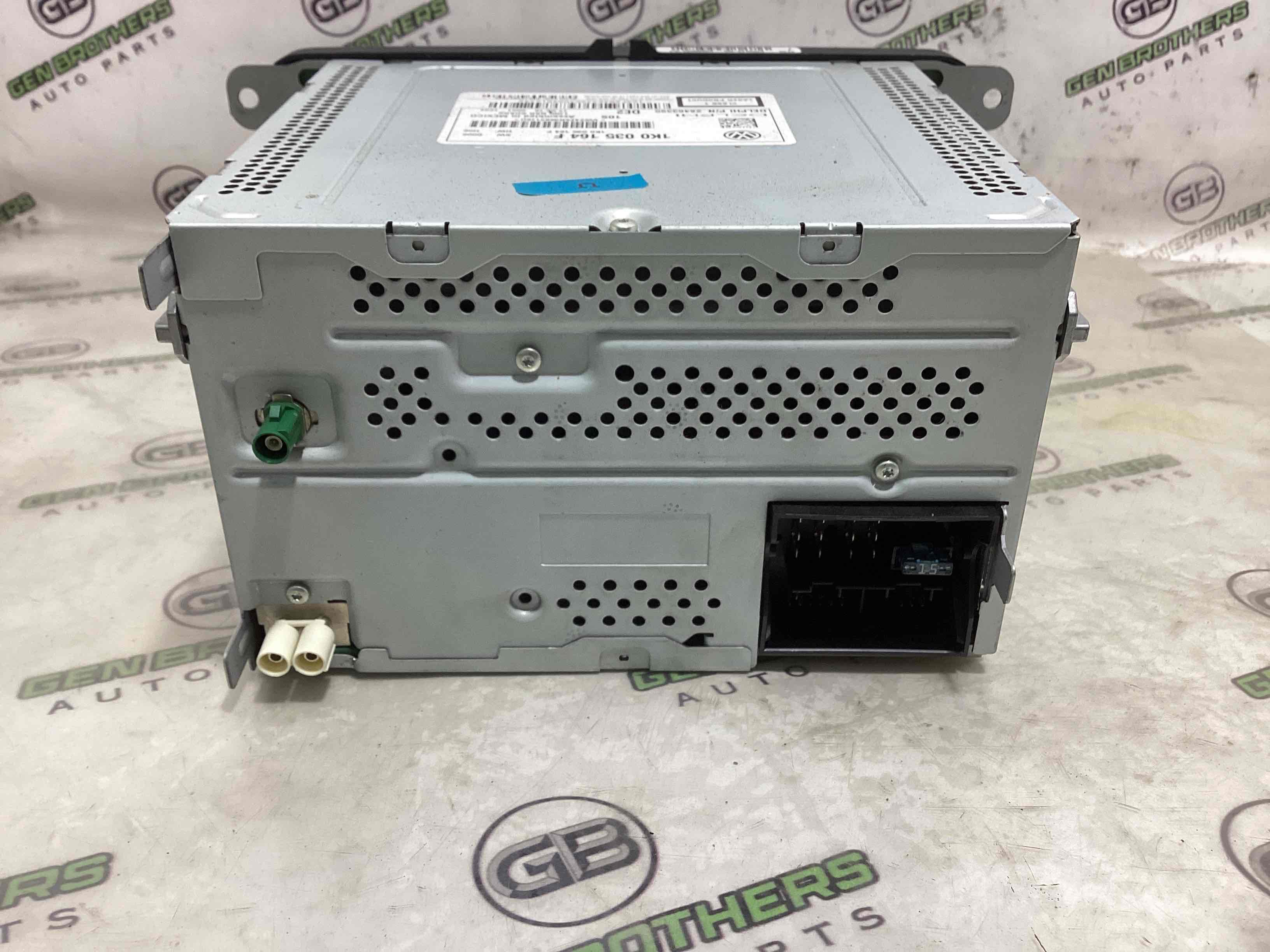 Блок радіо, зв'язку, магнітола, орган упр.