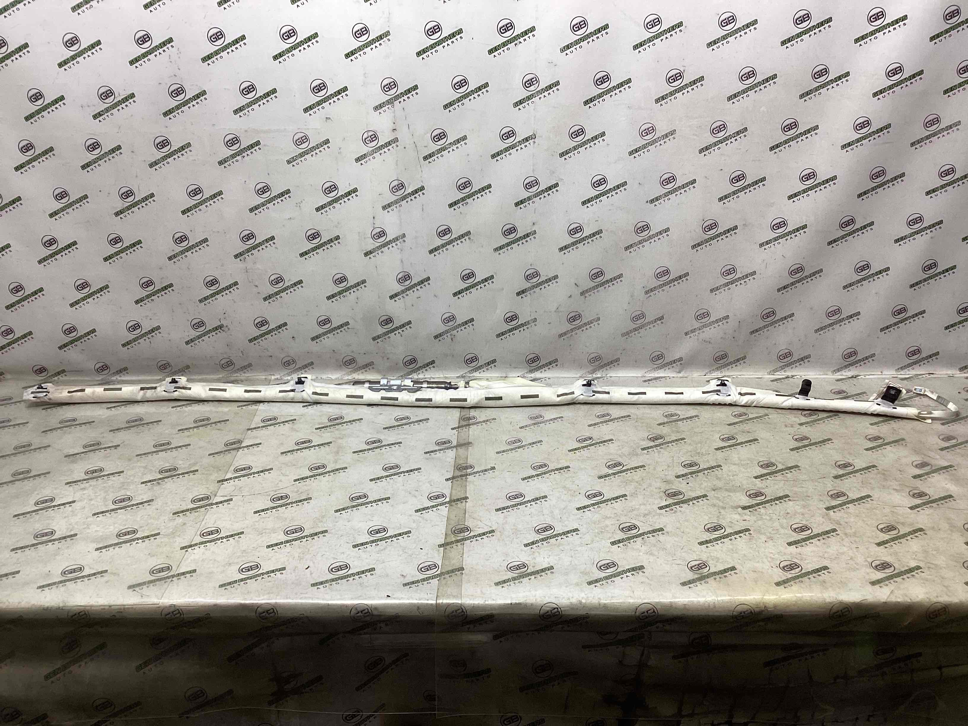 Подушка безпеки збоку шторка