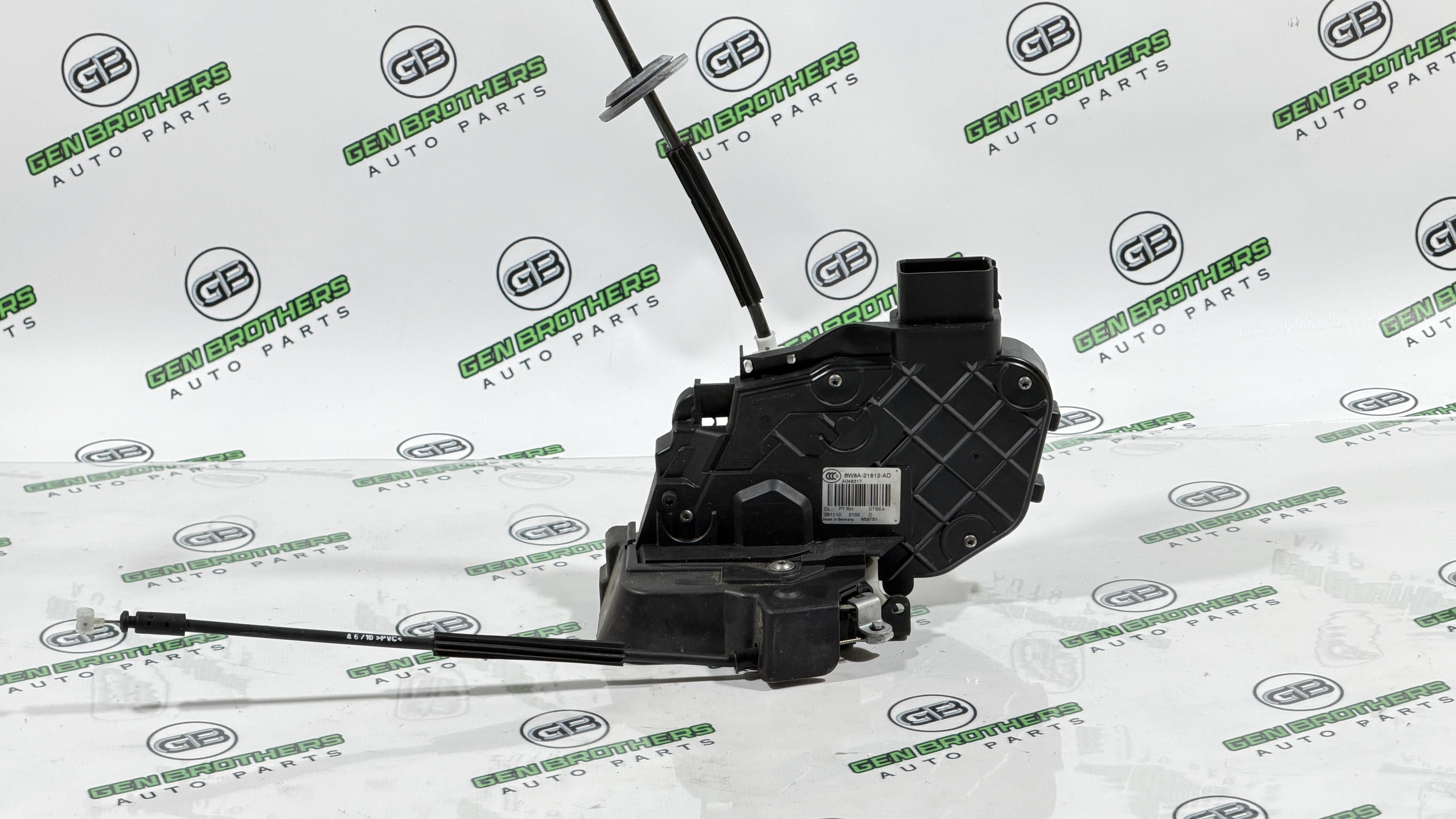 Замок дверей передньої правої Land Rover Range Rover Sport L320 2005