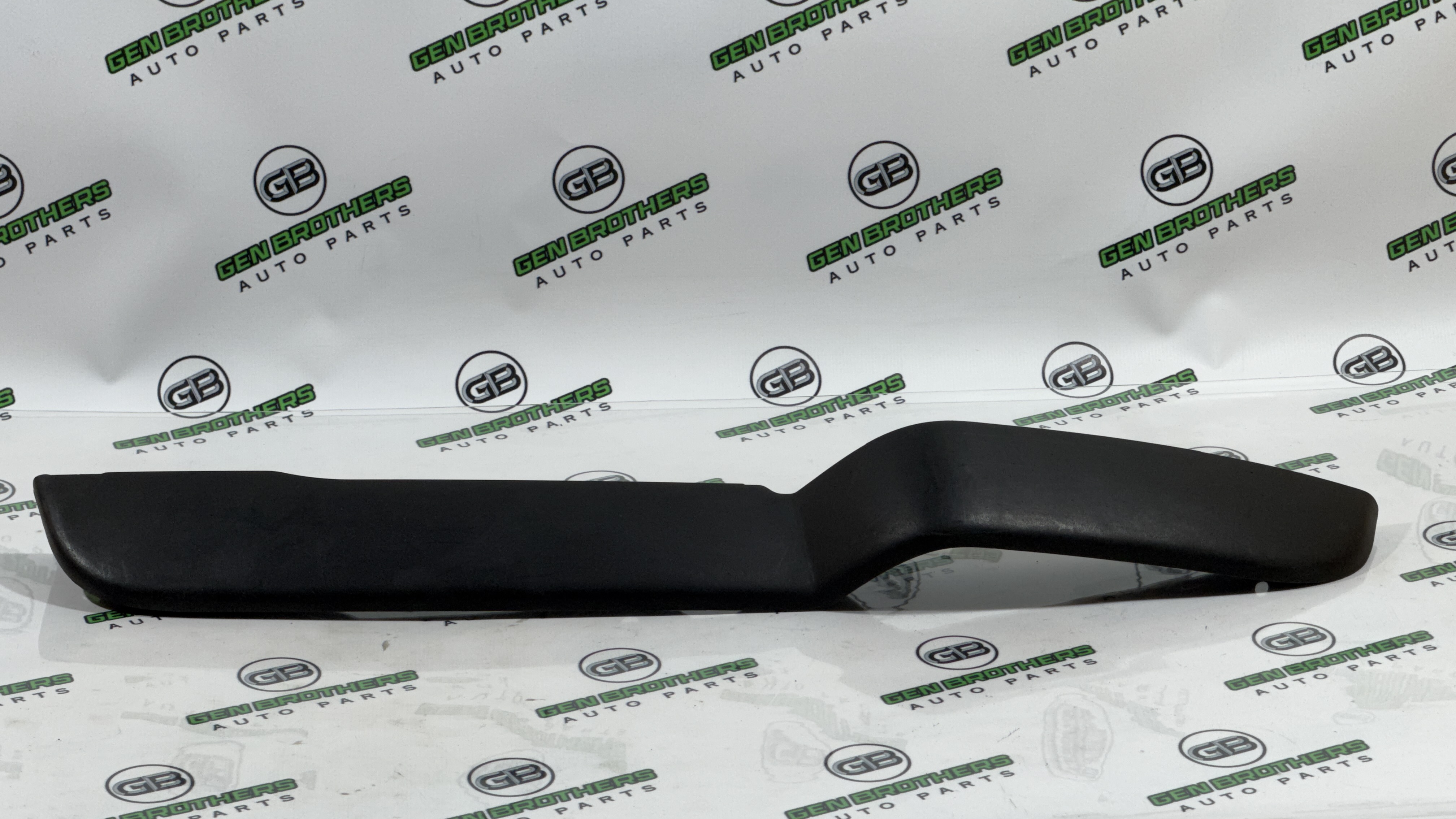 Бризговик Land Rover Range Rover Sport L320 2005