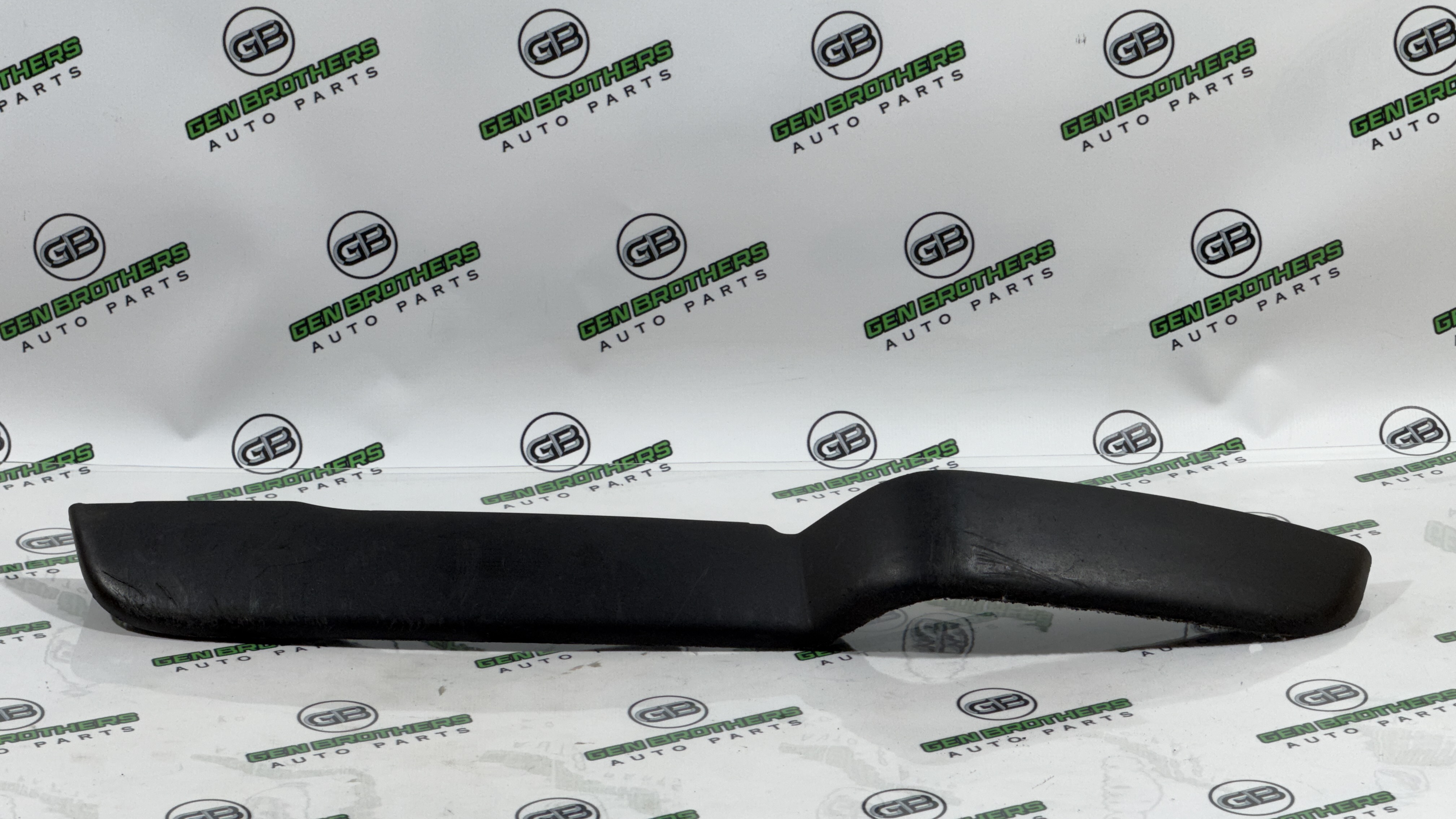 Бризговик Land Rover Range Rover Sport L320 2005