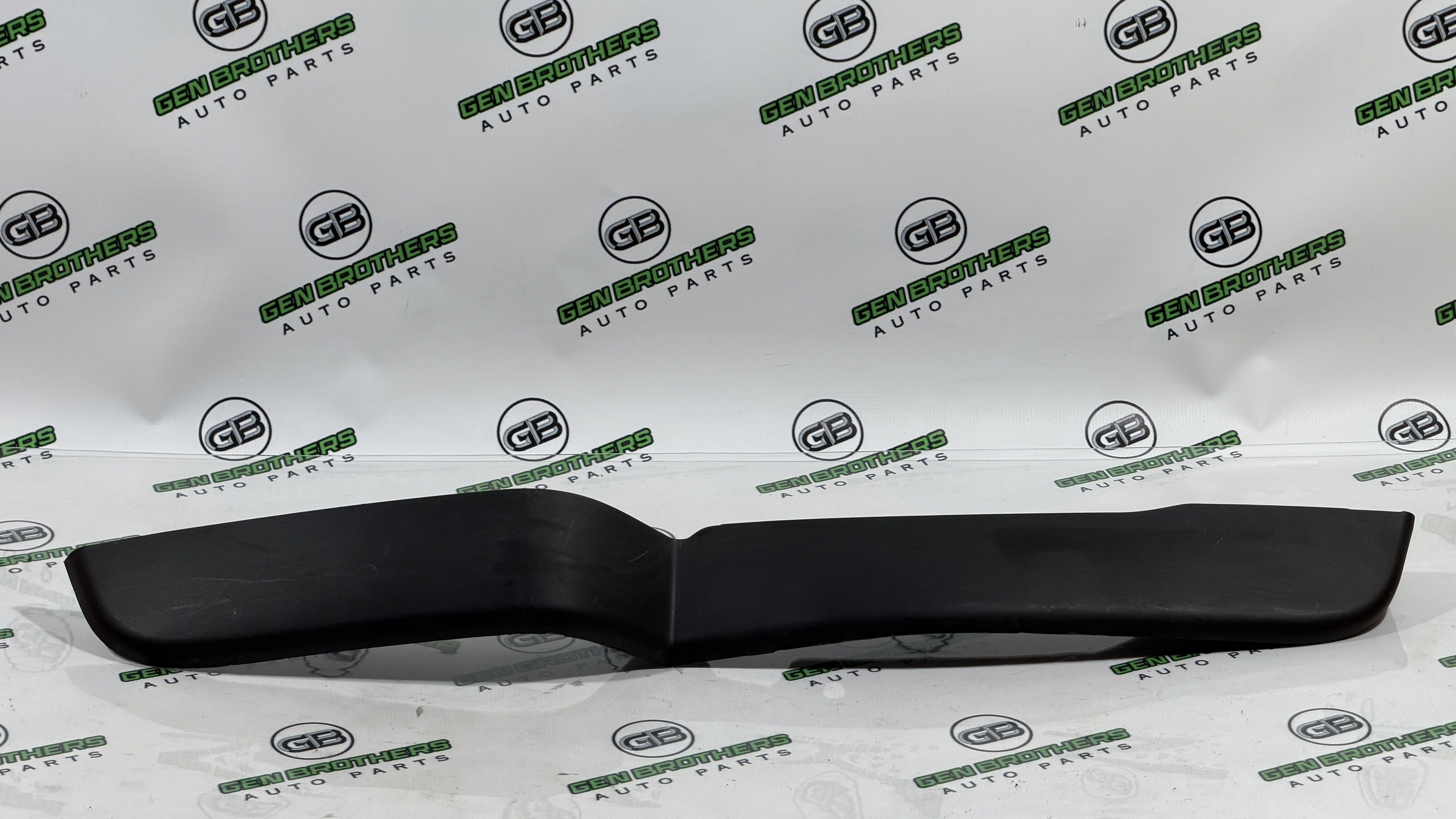 Бризговик Land Rover Range Rover Sport L320 2005