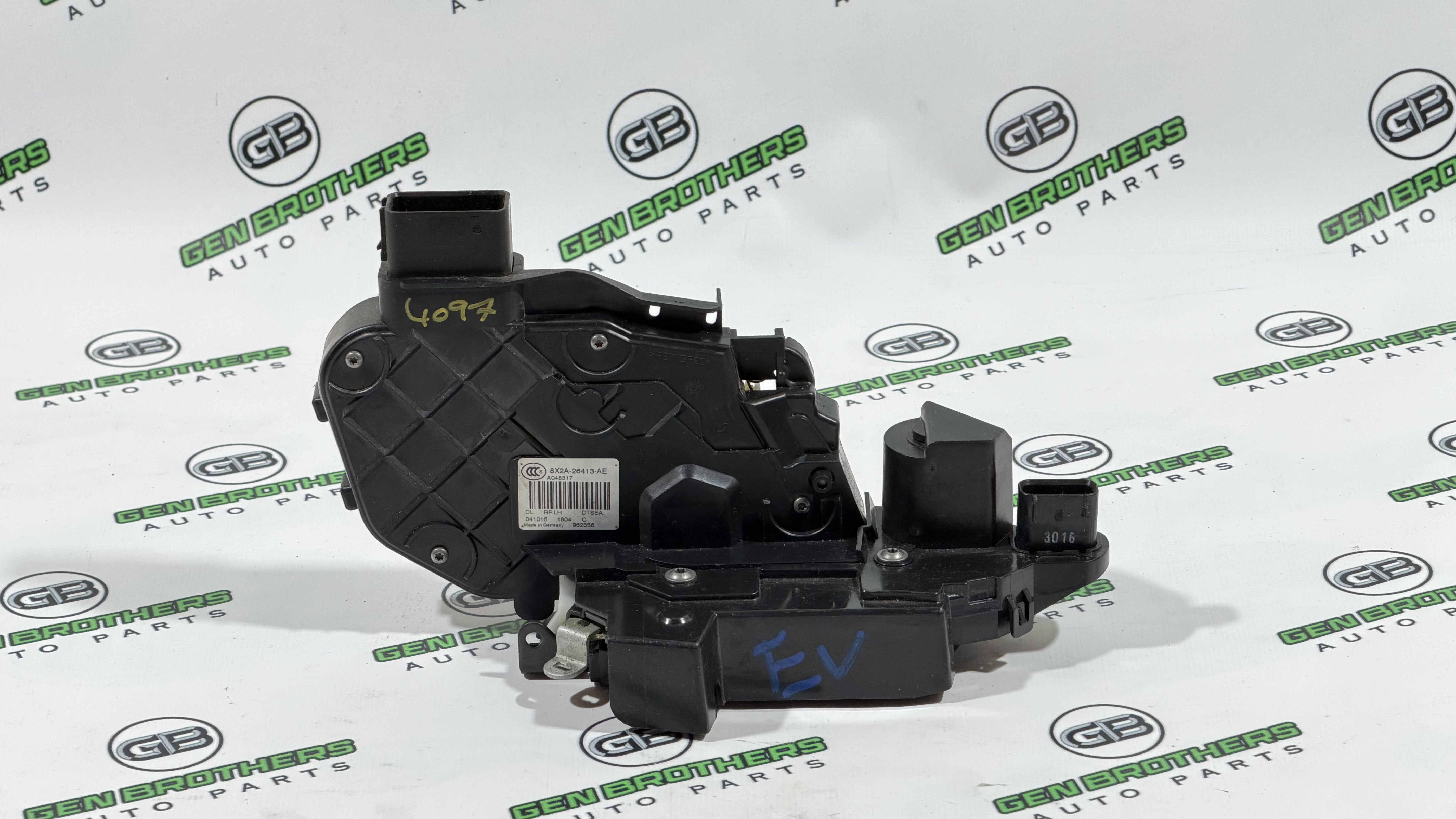 Замок дверей задньої лівої Land Rover Range Rover Sport L320 2005