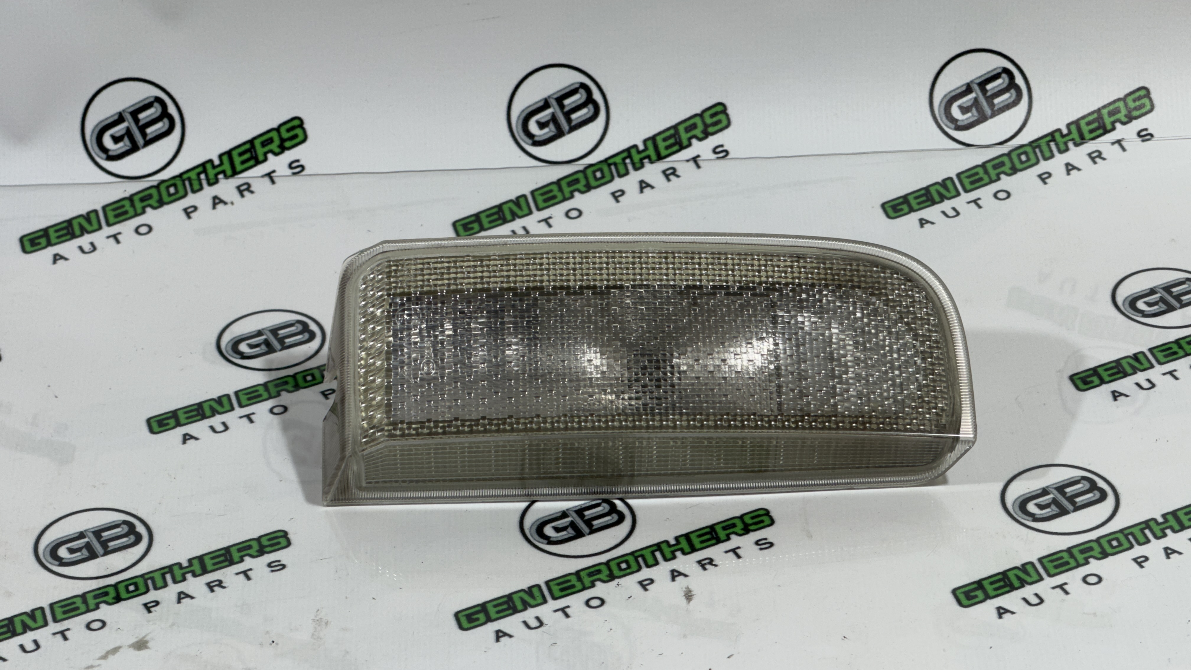 Ліхтар задній правий Land Rover Range Rover L322 2002