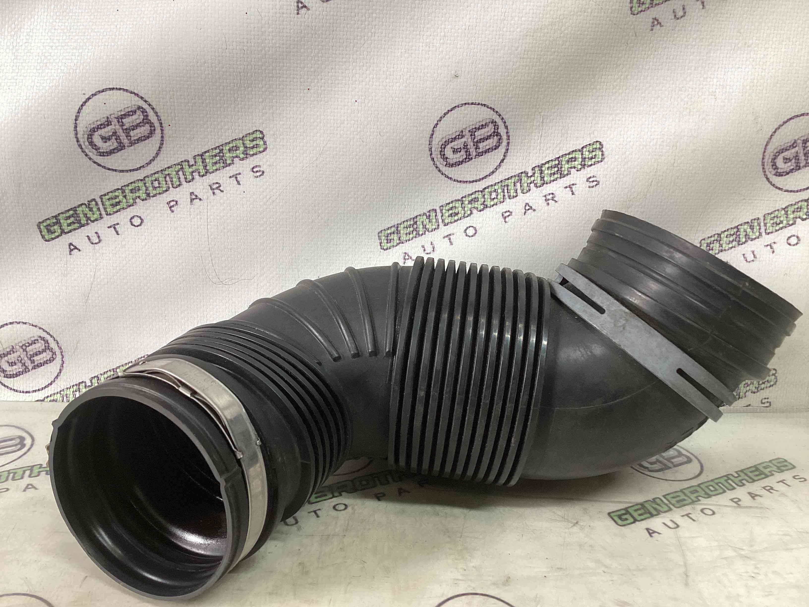 Патрубок повітряного фільтра