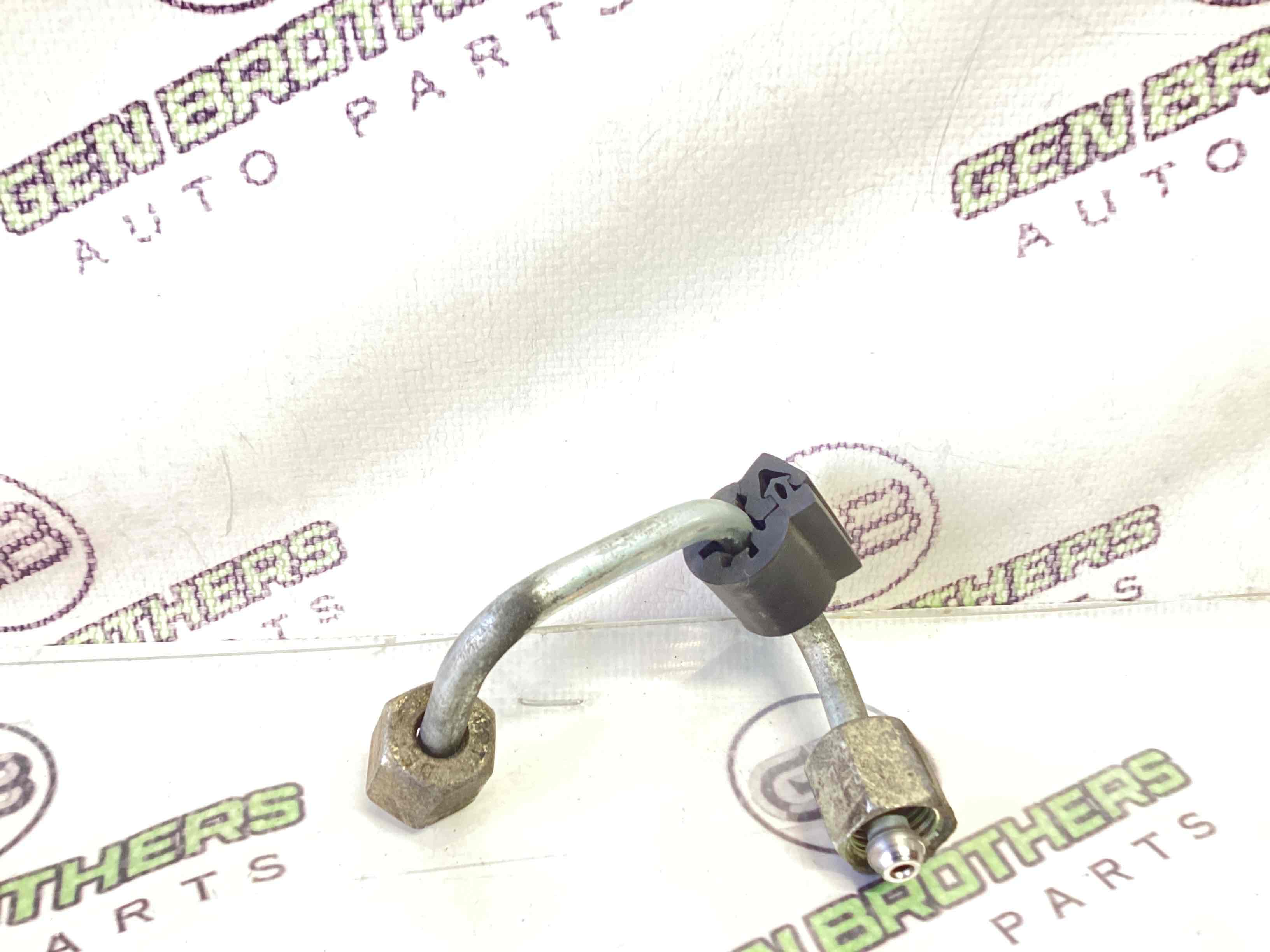 Трубка паливна