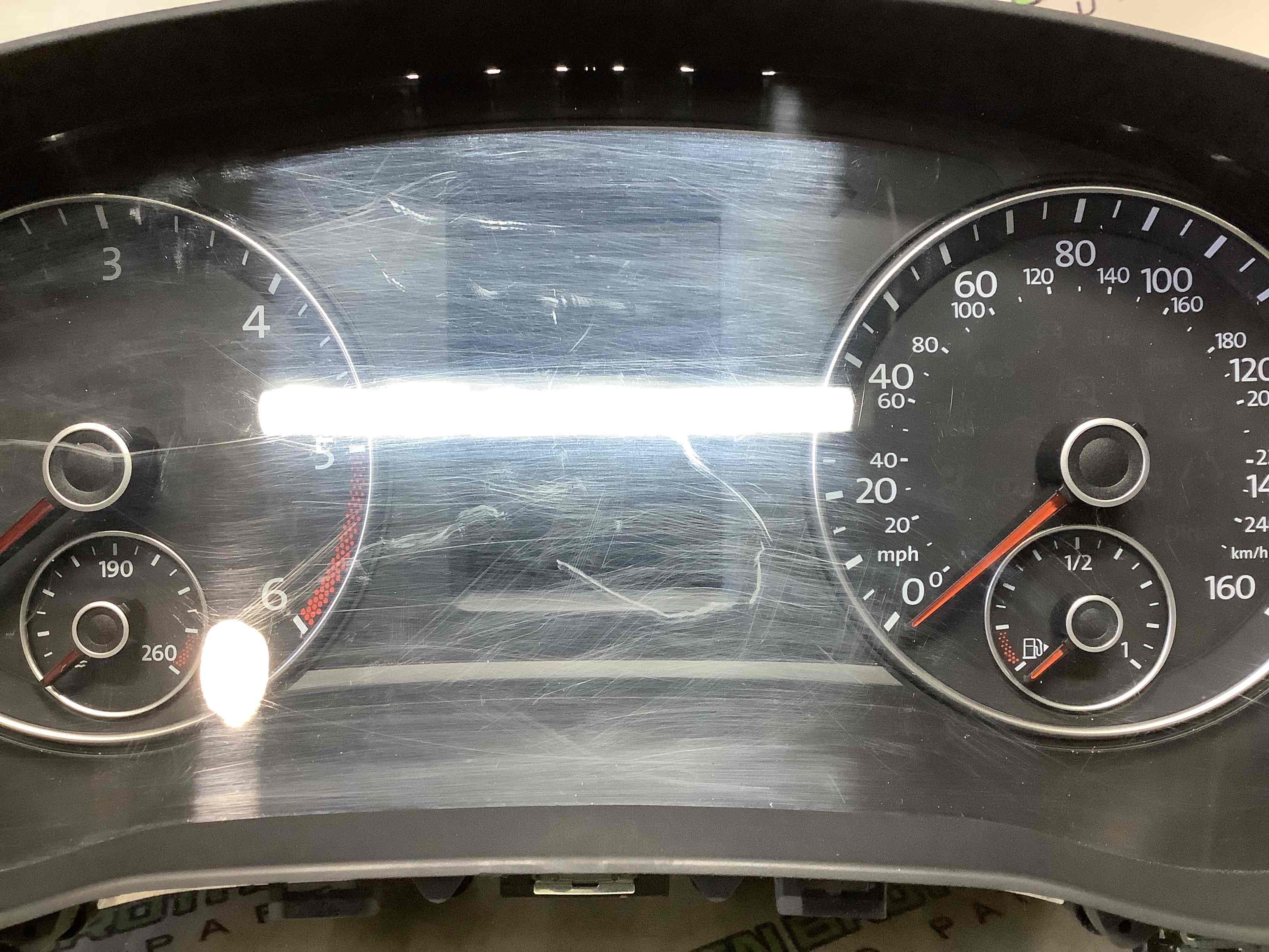 Щиток приладів панель приладів