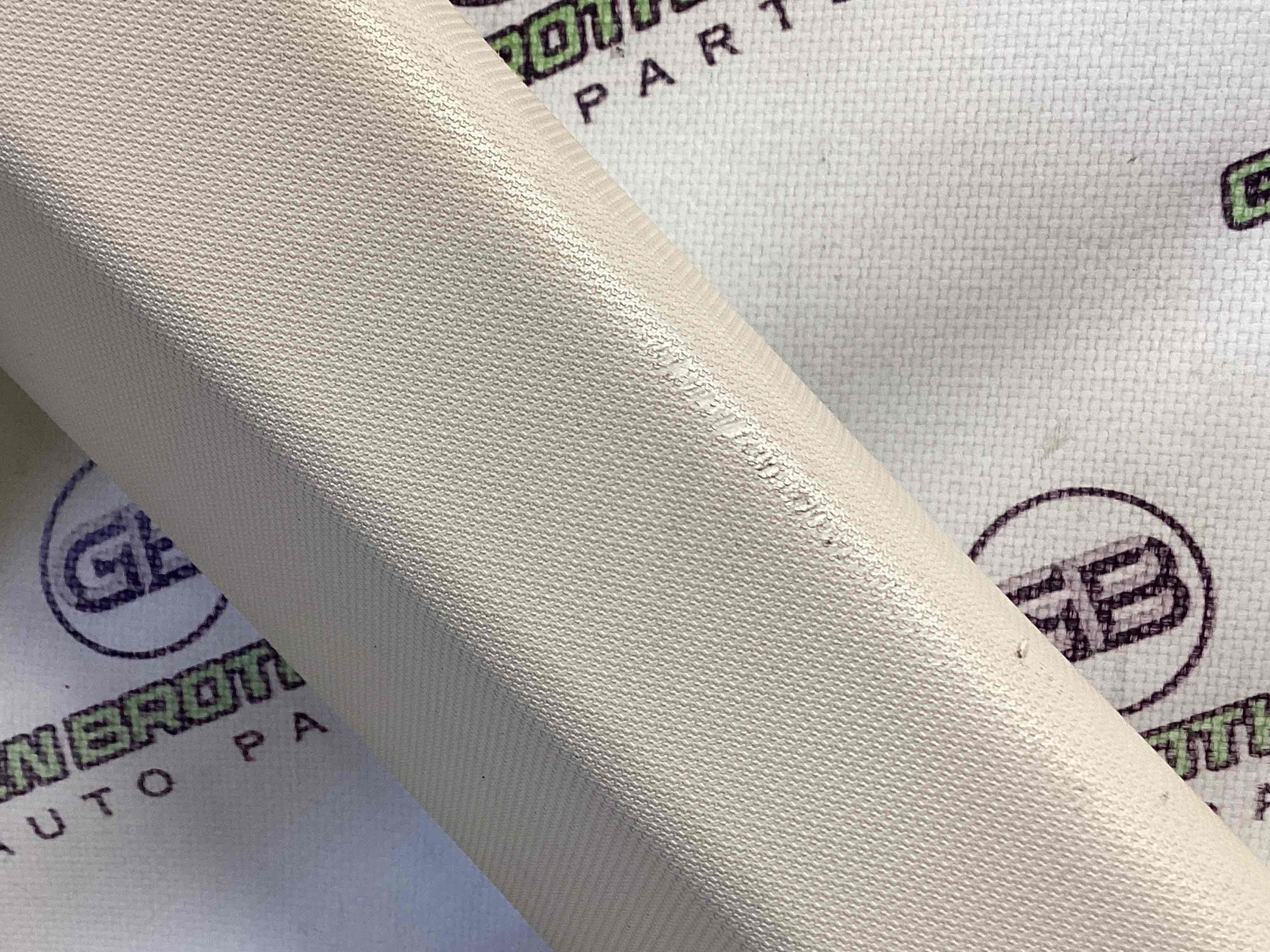 Обшивка задньої стійки права