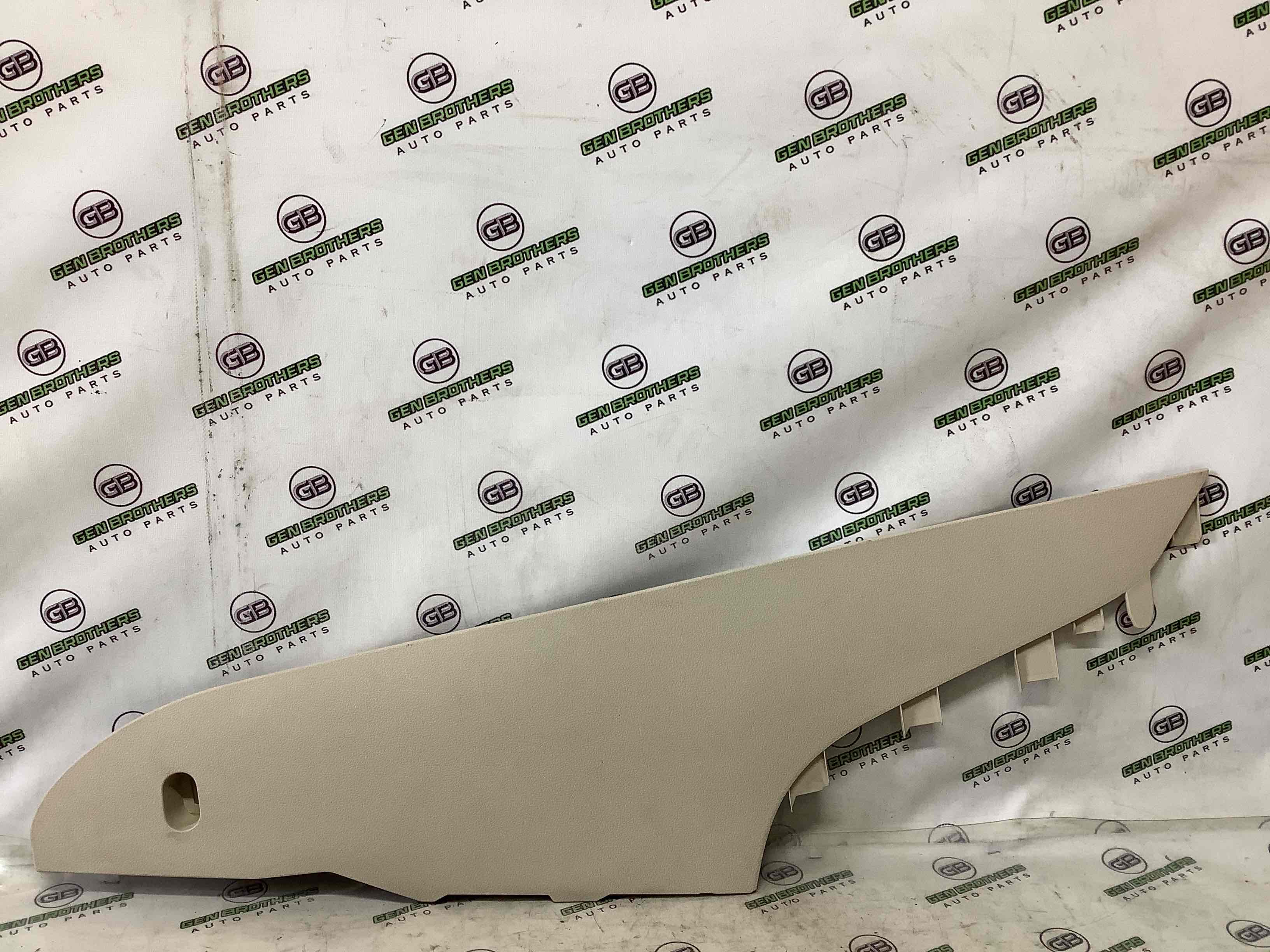 Оздоблення центральної консолі