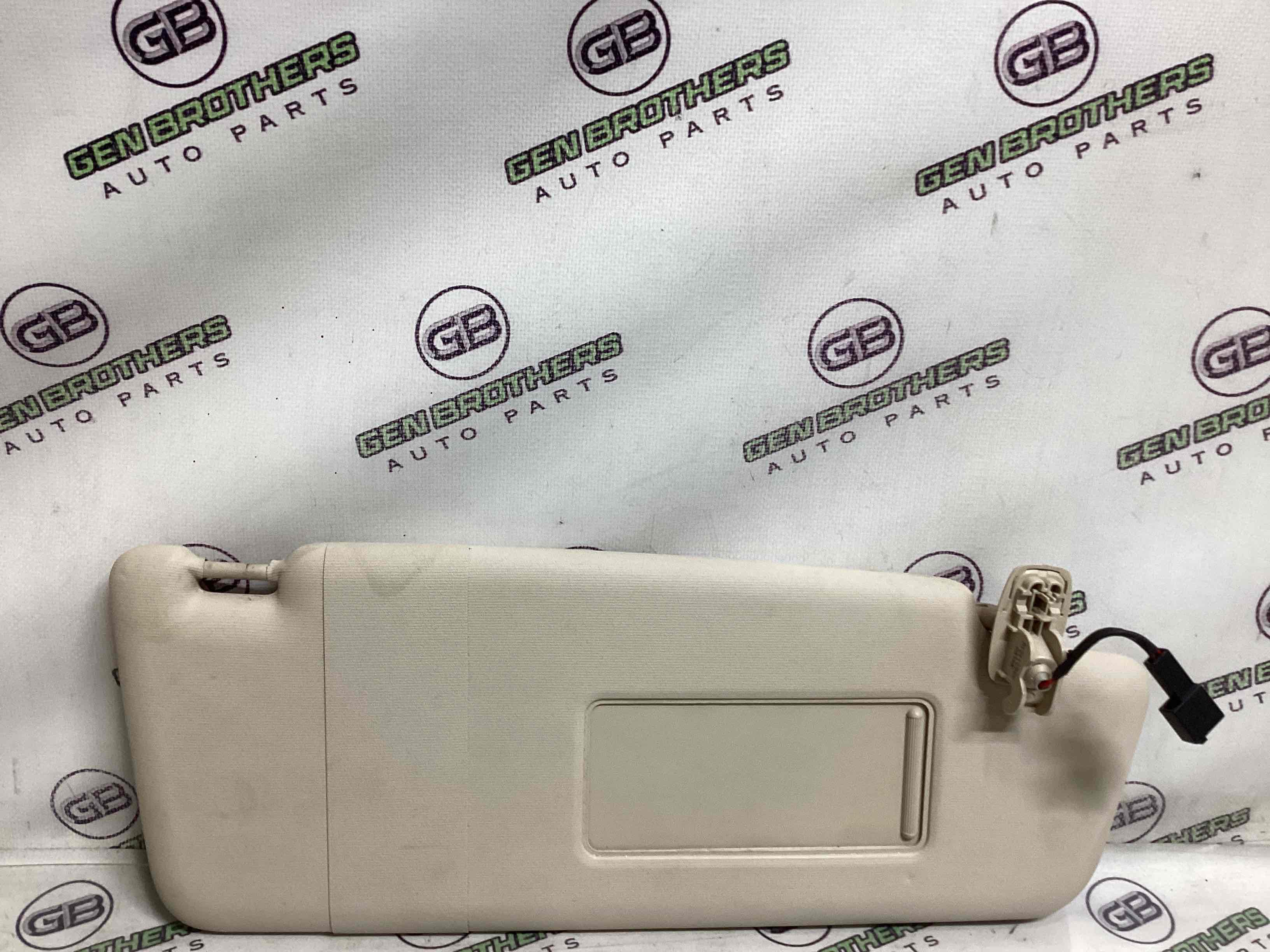 Козирок сонцезахисний