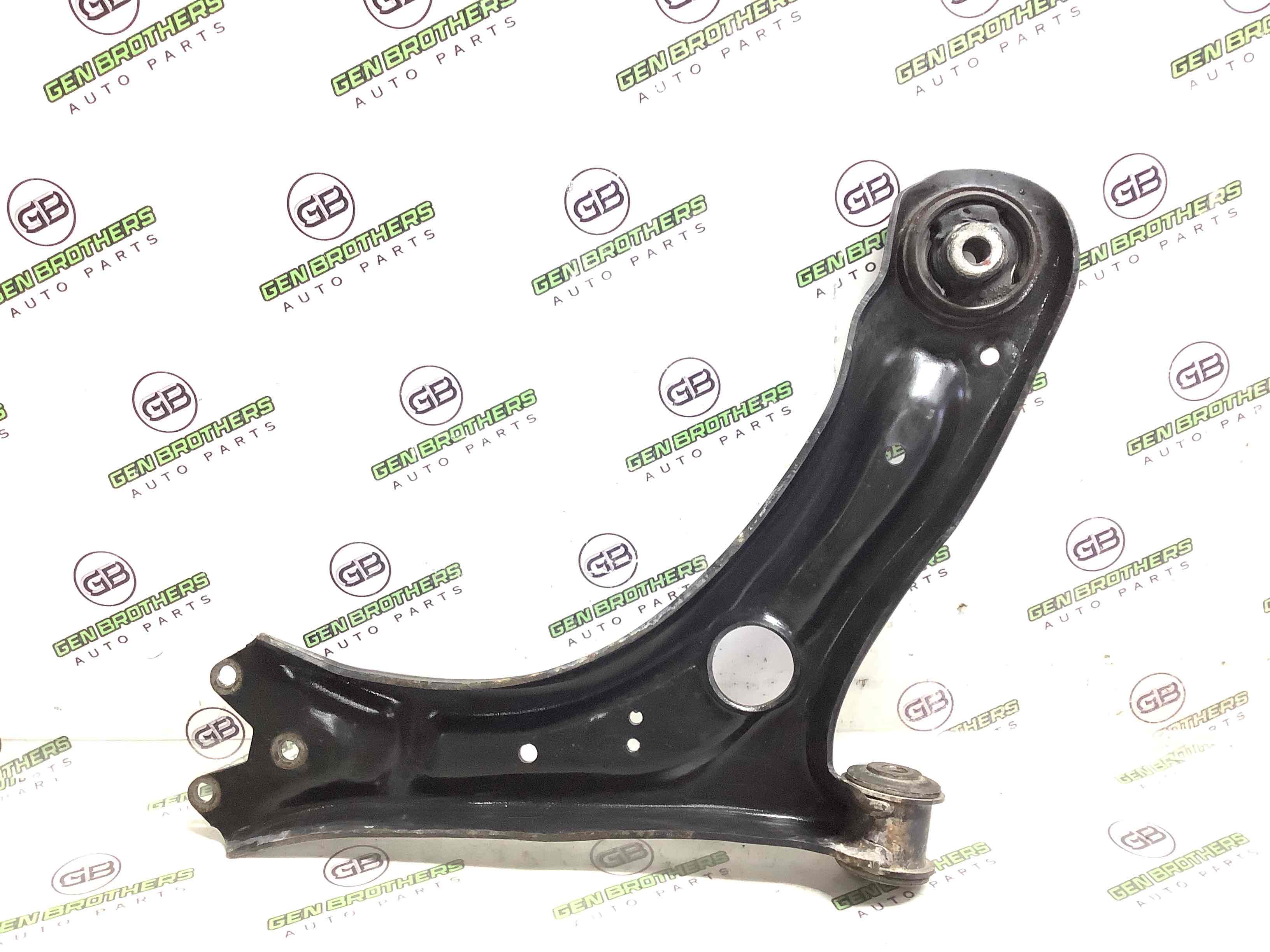 Важіль передній лівий