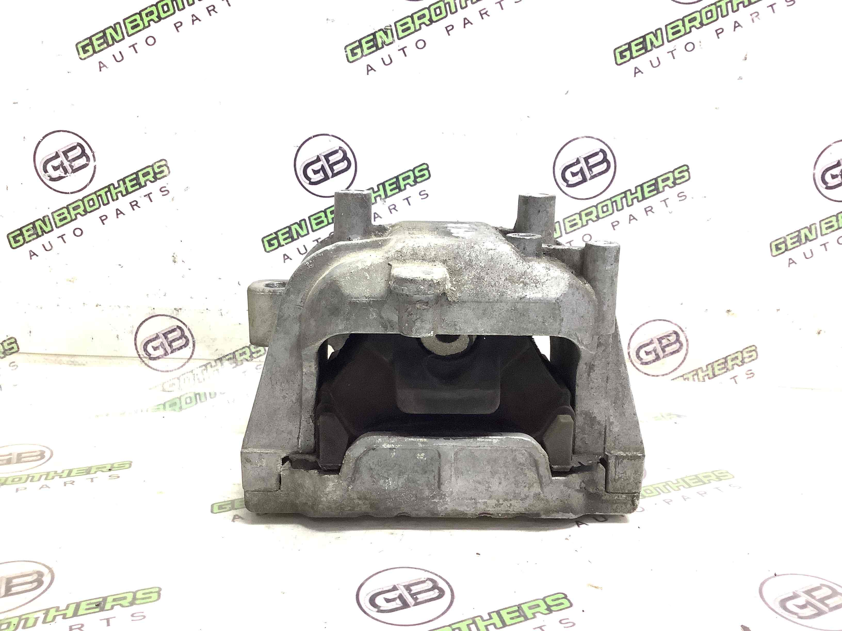 Подушка кріплення двигуна