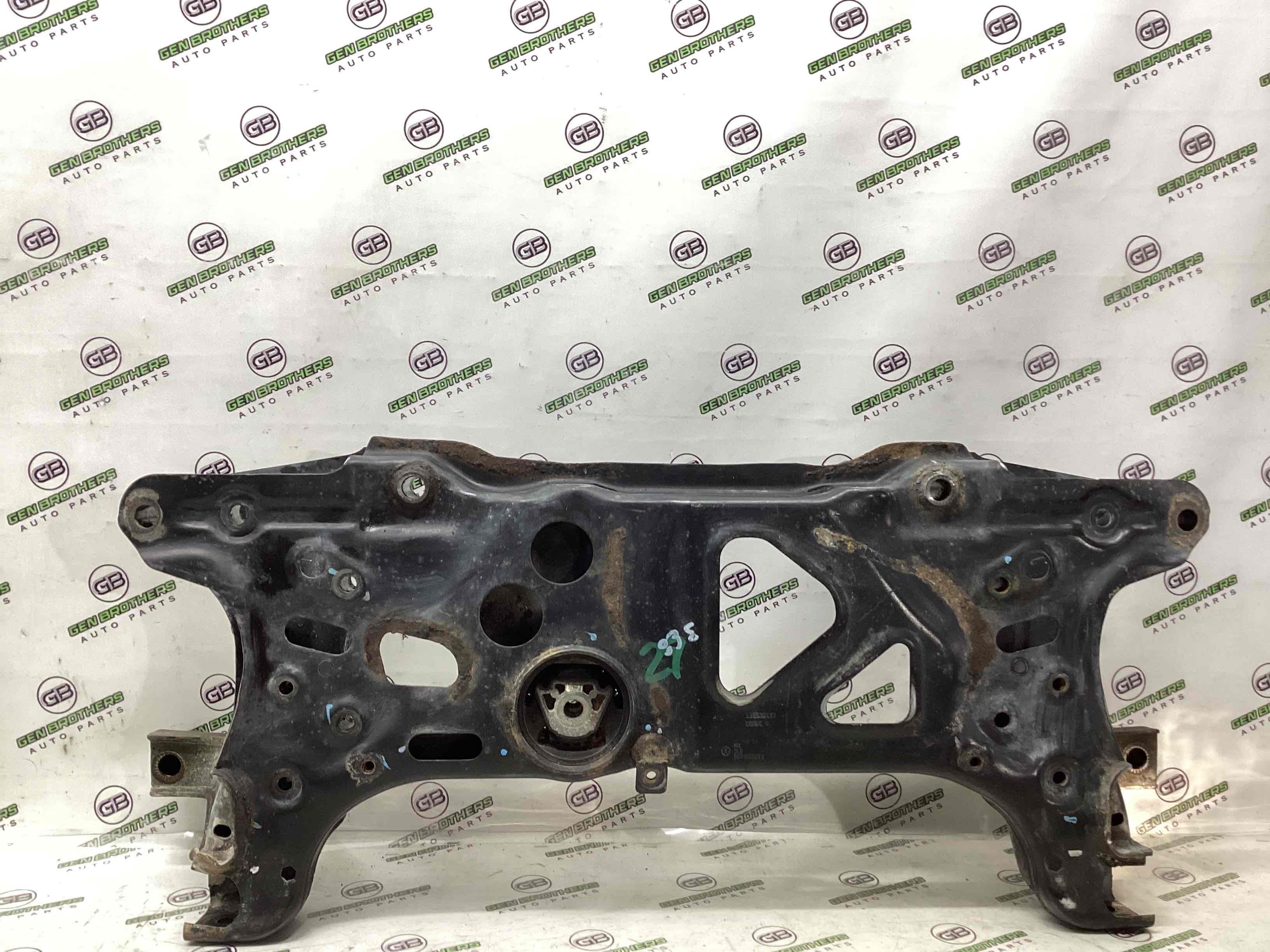 Балка підвіски передня підрамник