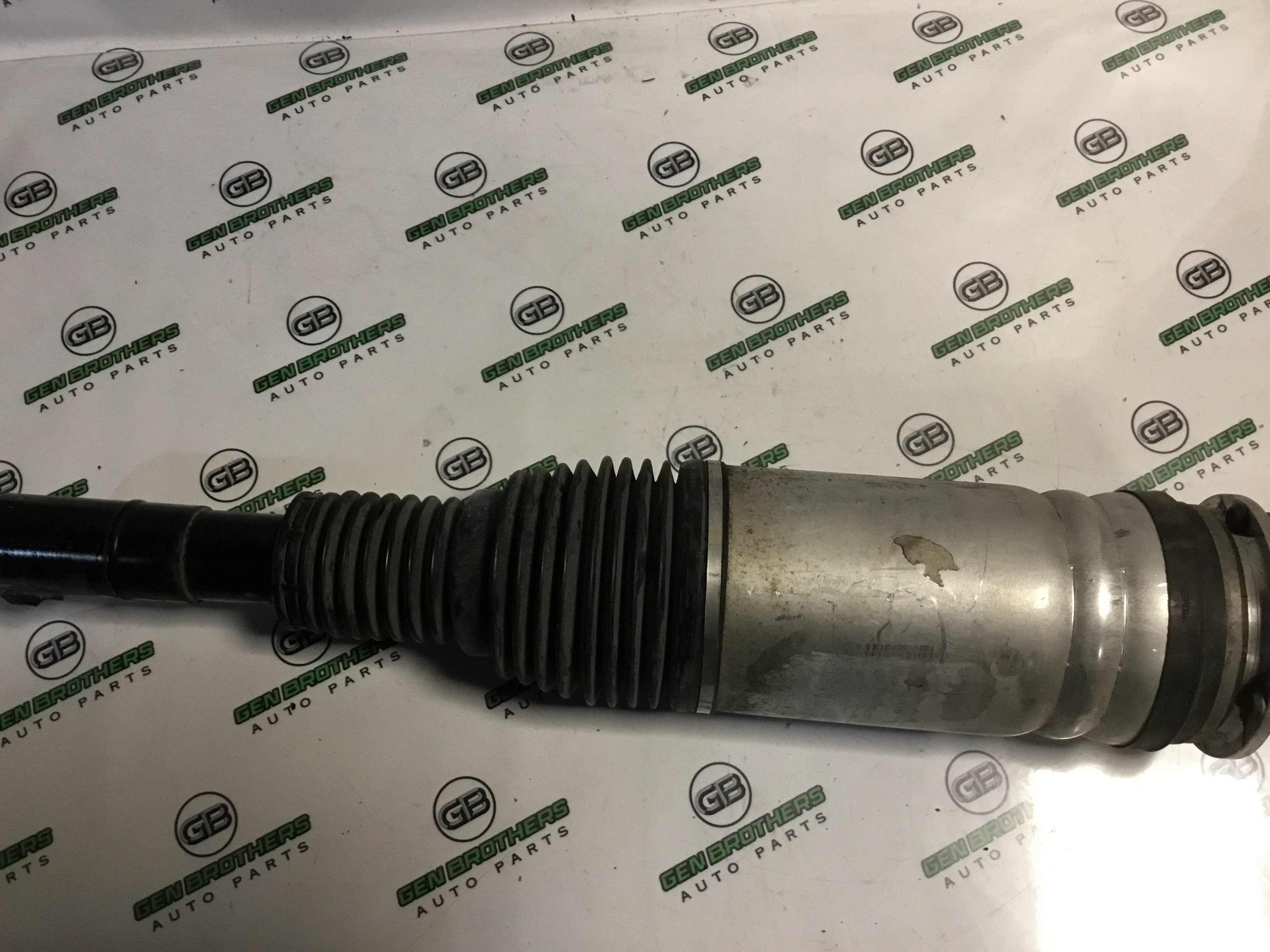 Амортизатор передній правий