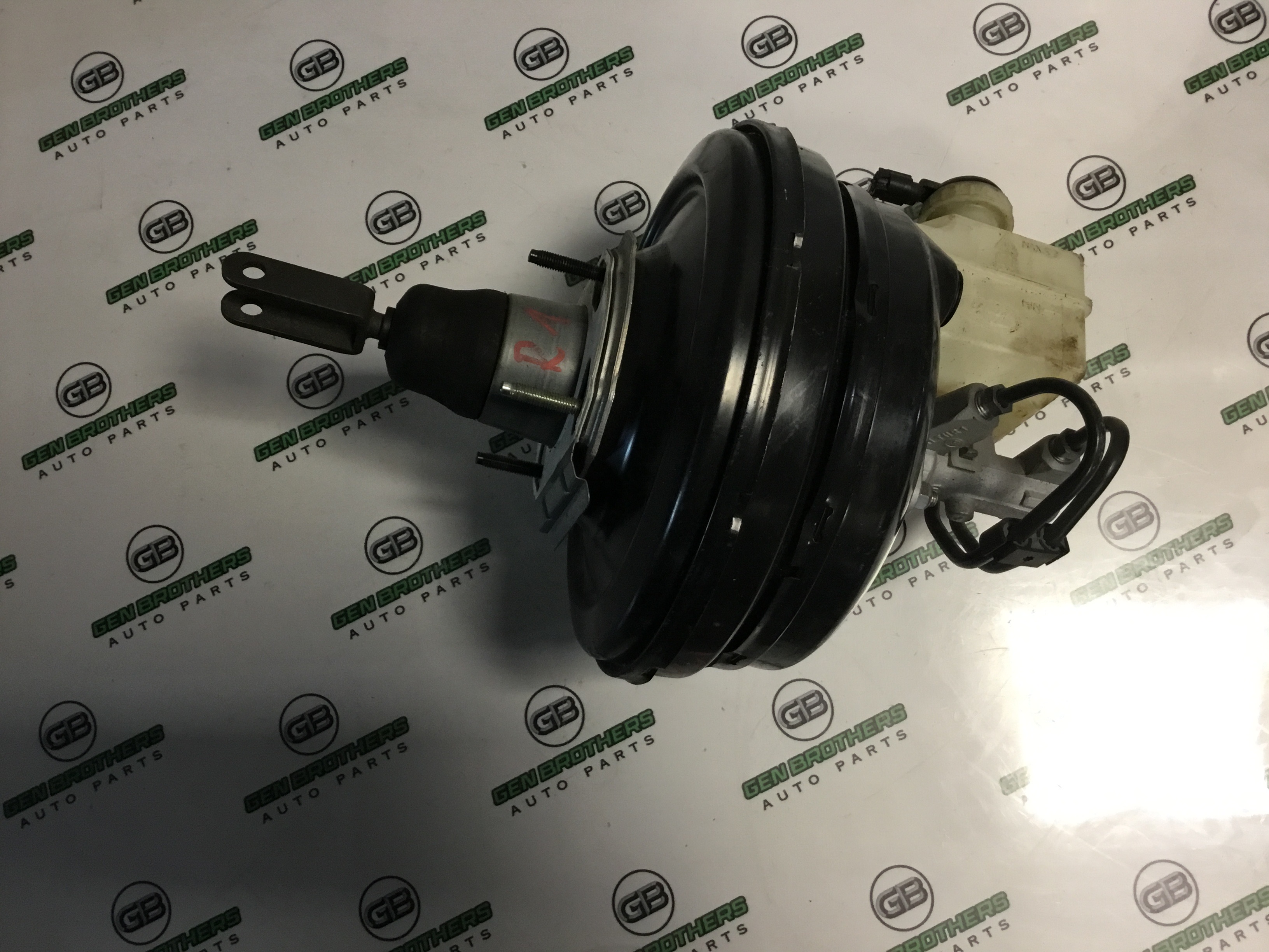 Вакуумний підсилювач гальм