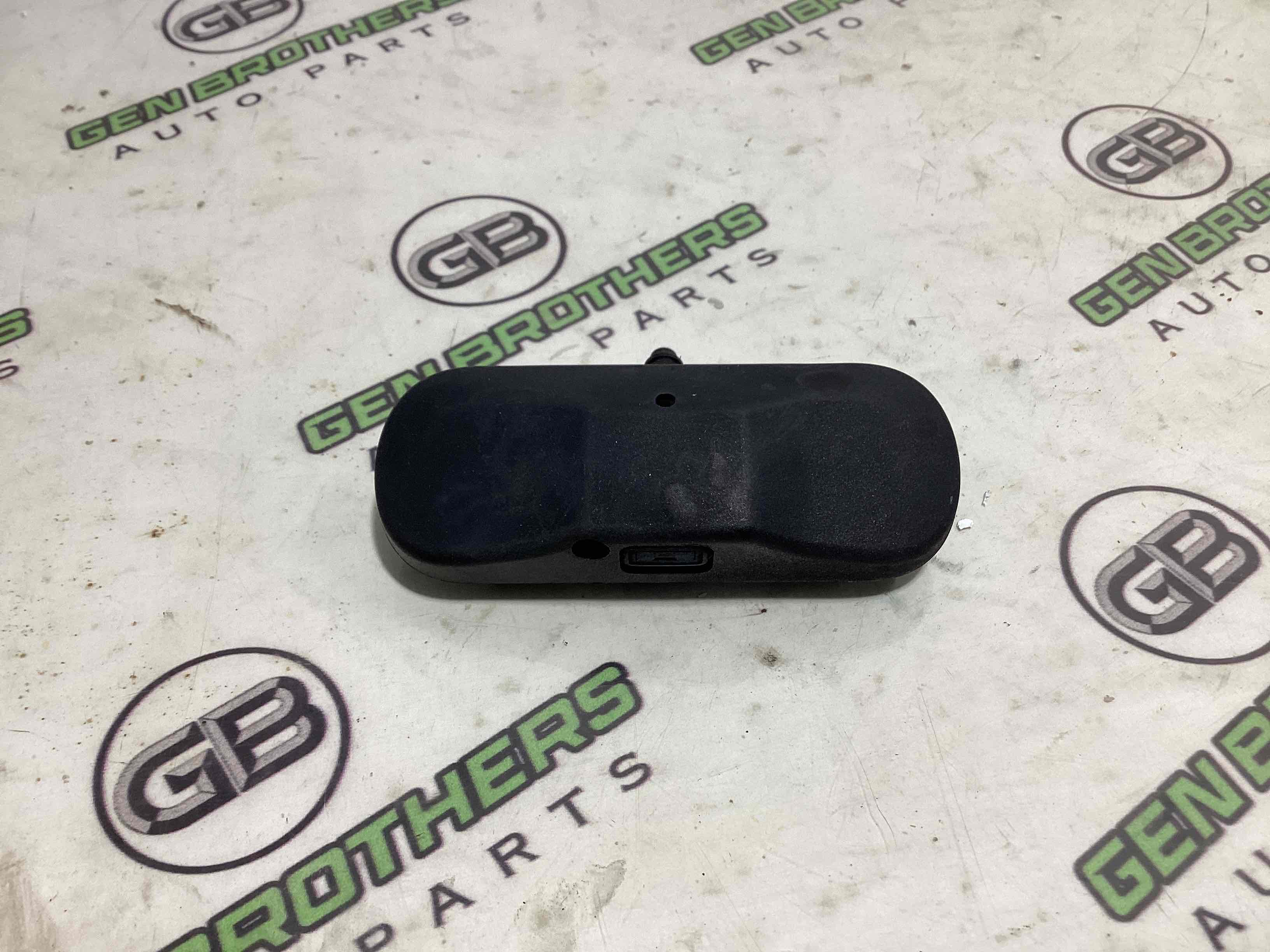 Форсунка омивача, насос омивача, шланг омивача