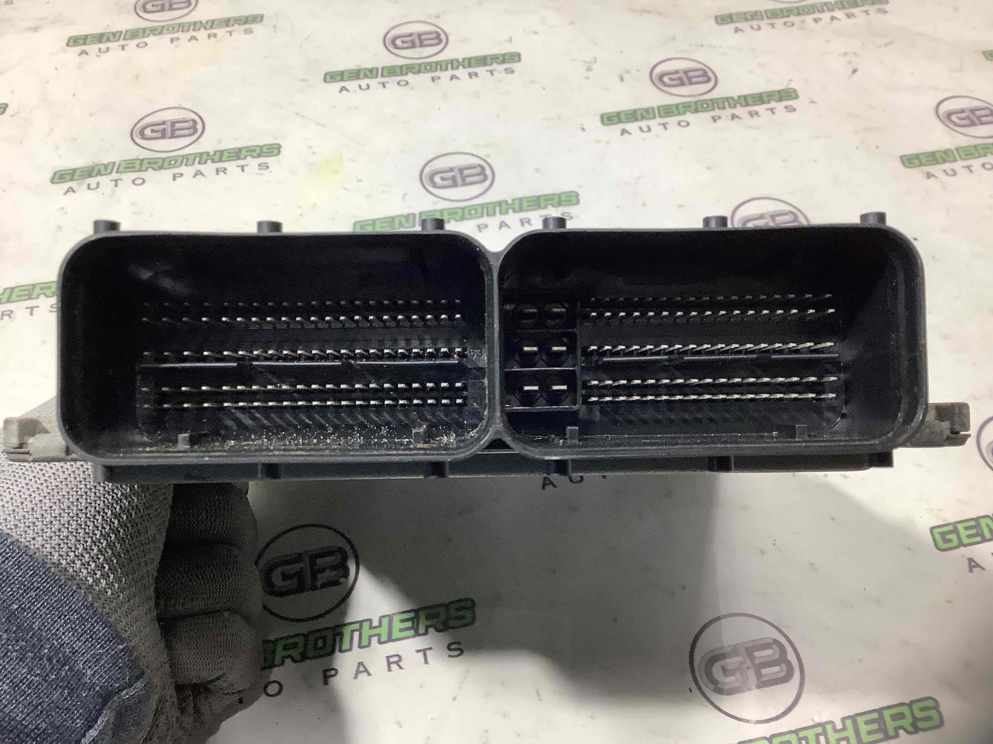 Блок ECU комп'ютер двигуна