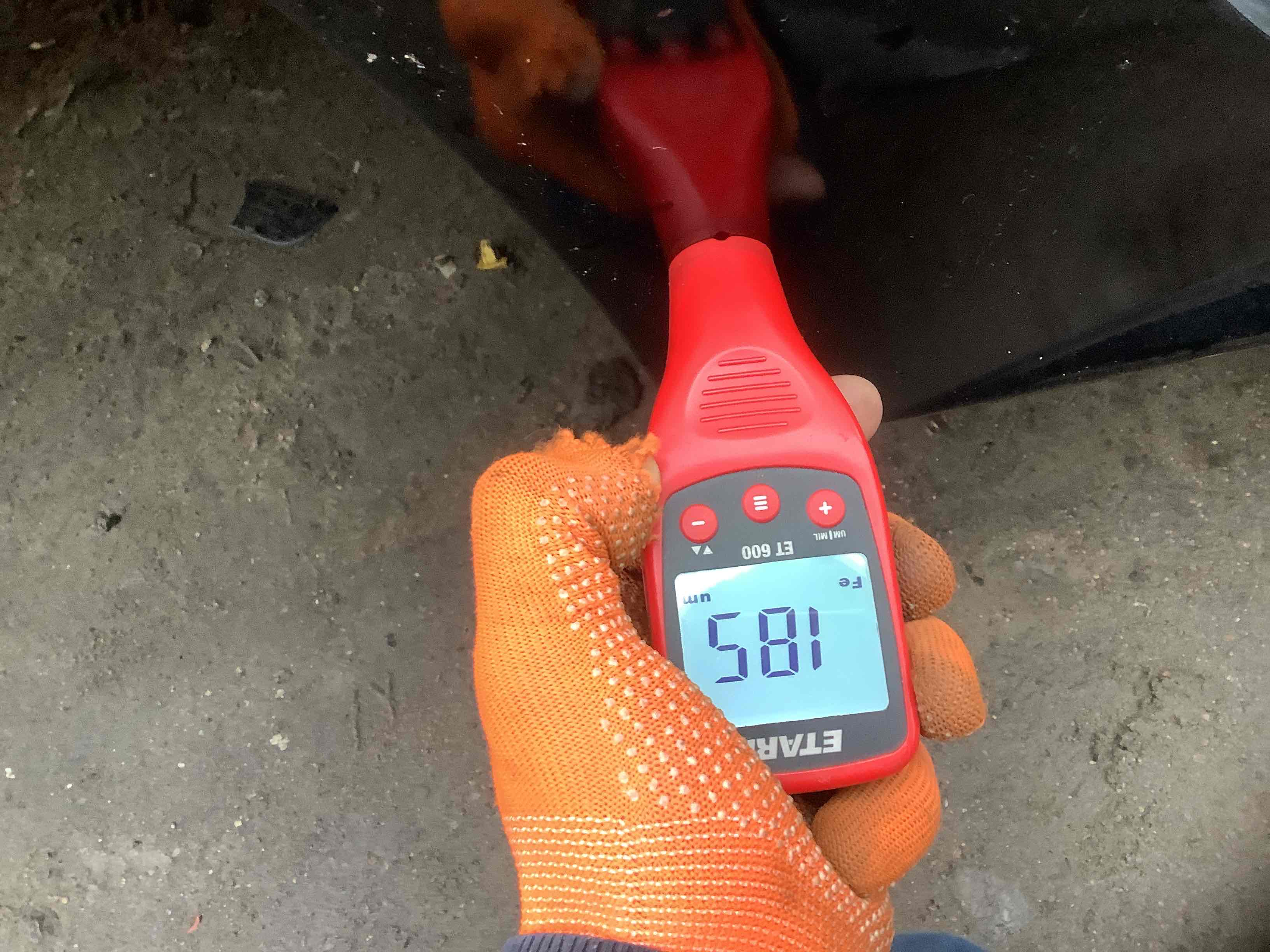 Чверть задня права