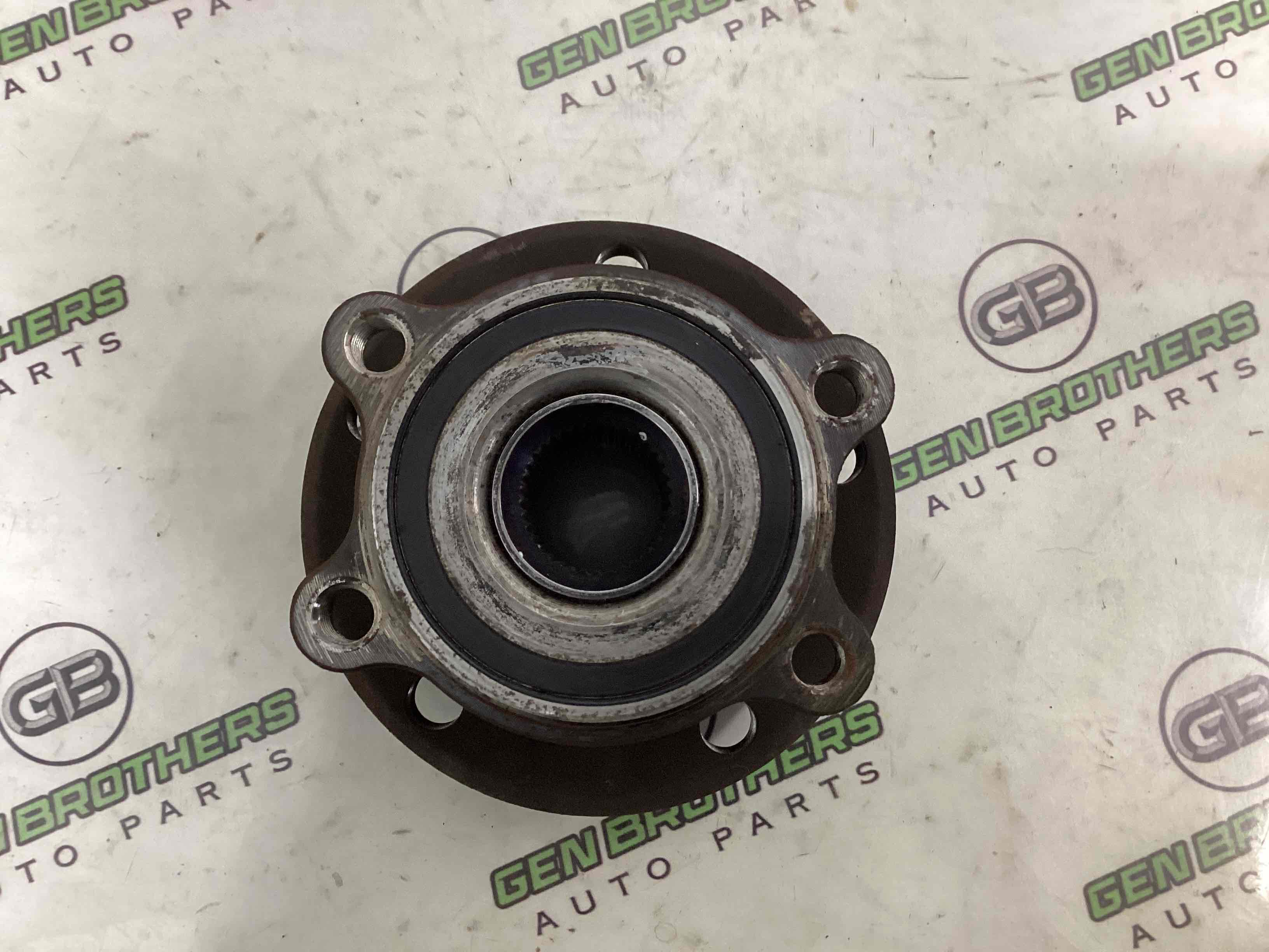 Ступиця передня