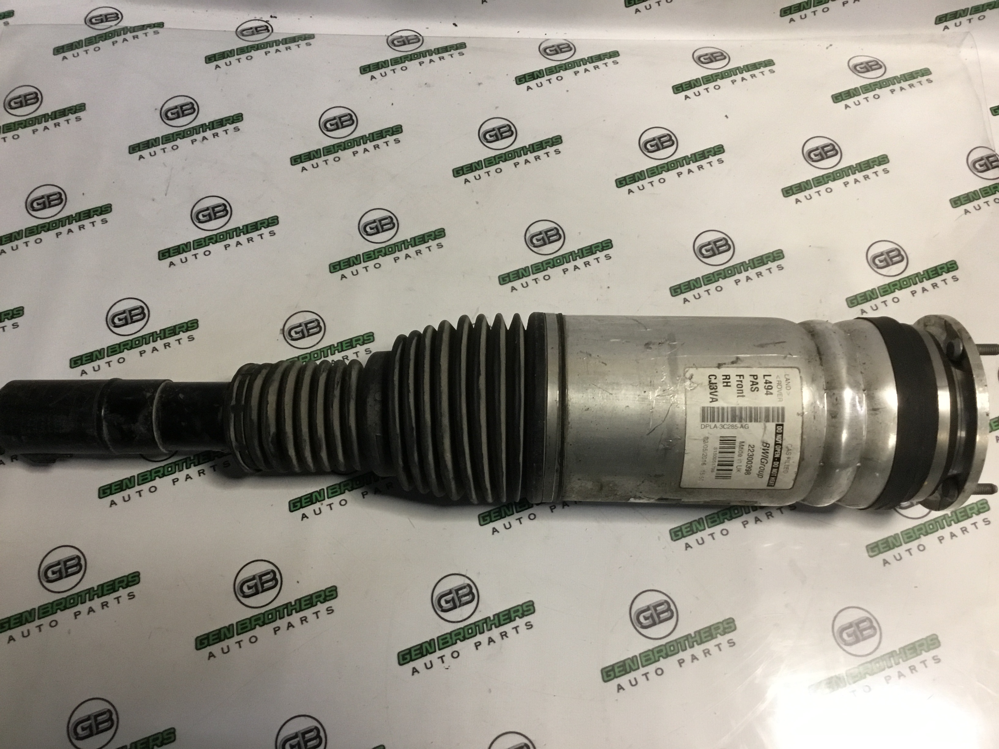 Амортизатор передній правий