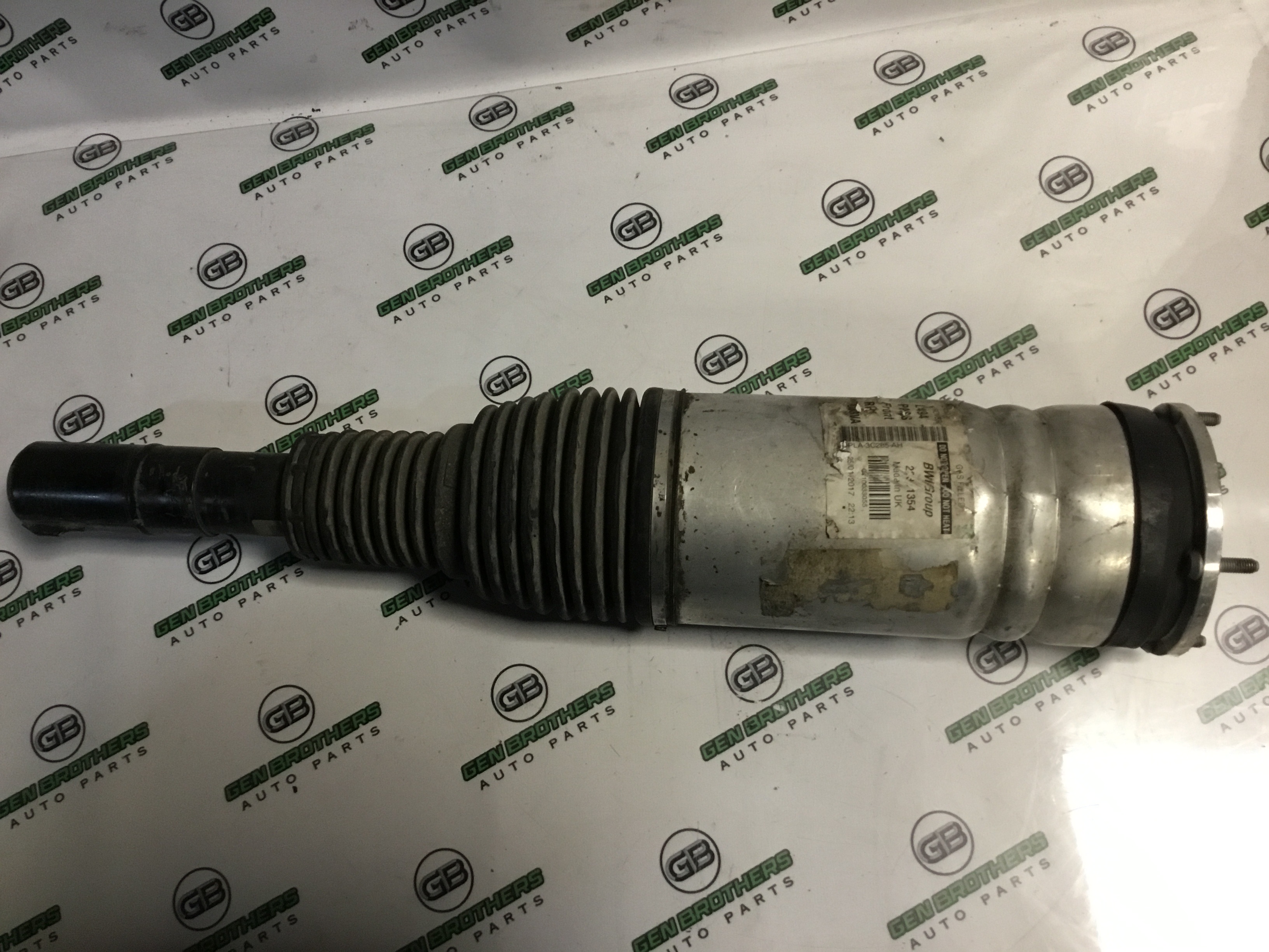 Амортизатор передній правий