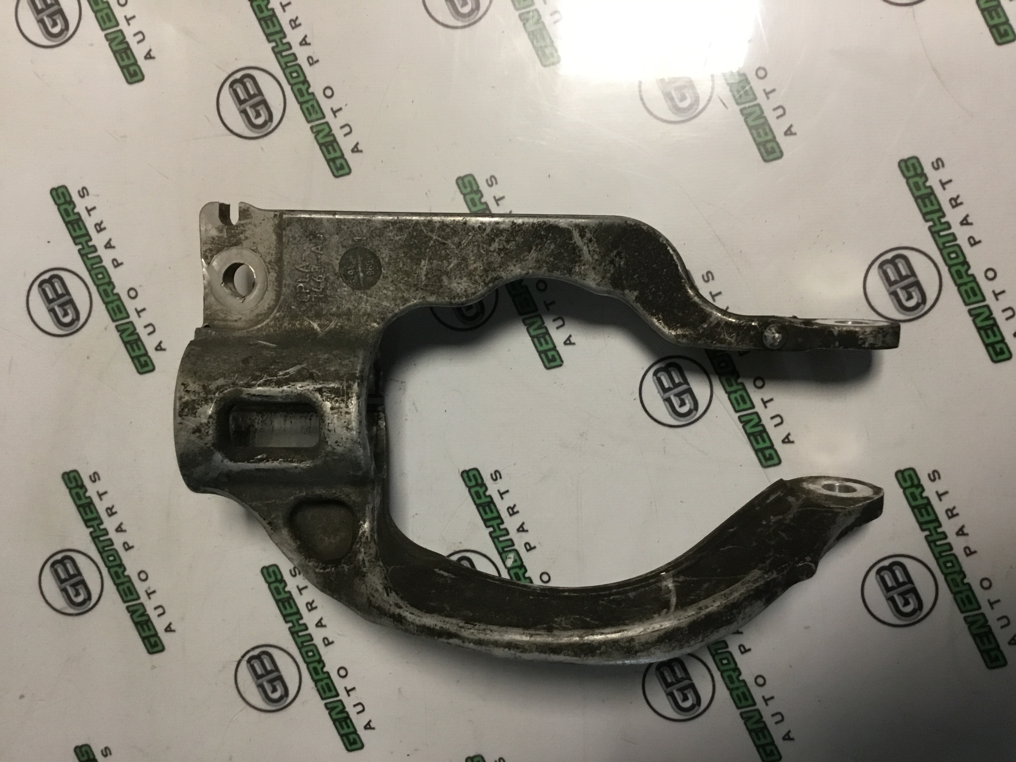 Вилка амортизатора