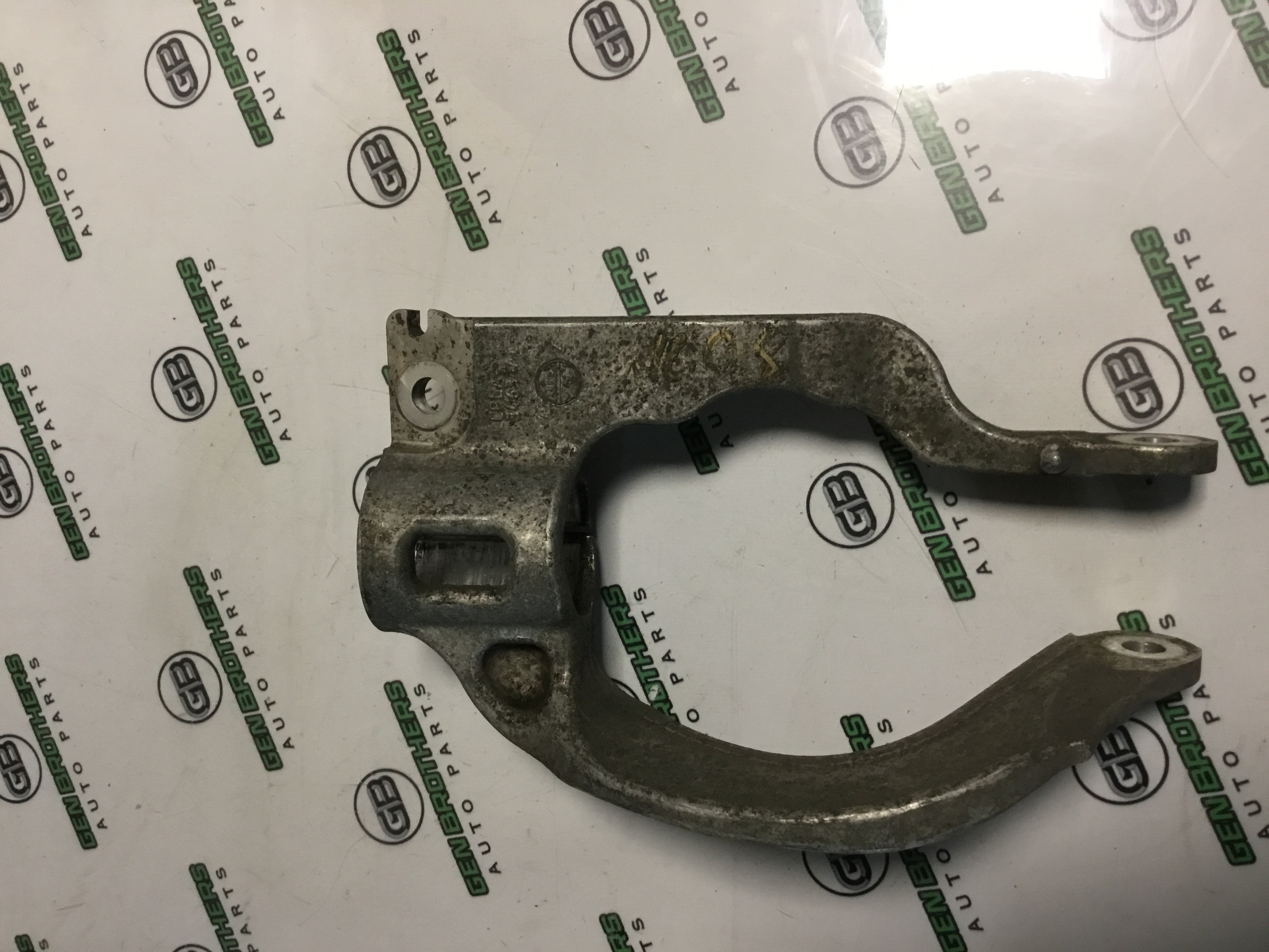 Вилка амортизатора