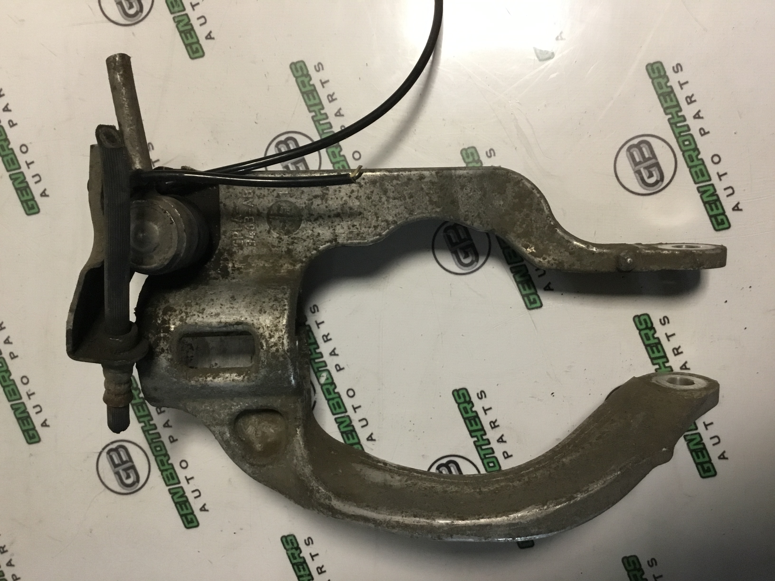 Вилка амортизатора