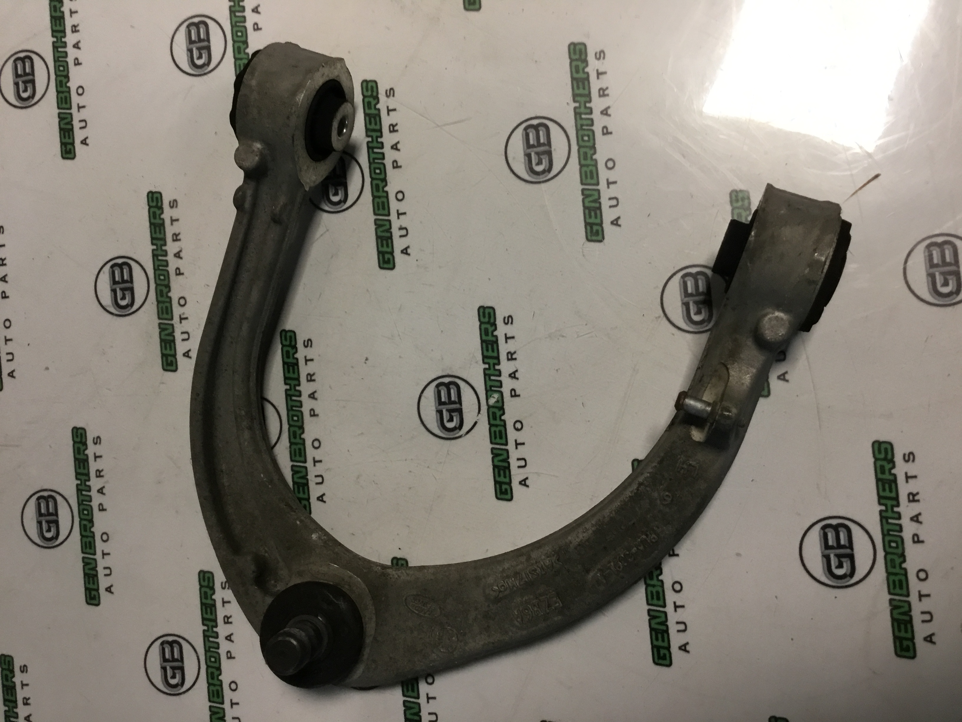 Важіль передній лівий