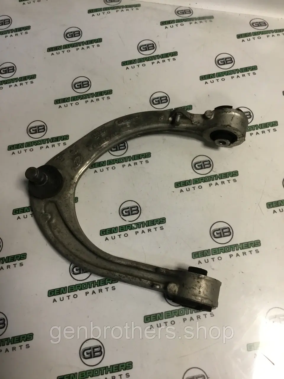 Важіль передній правий